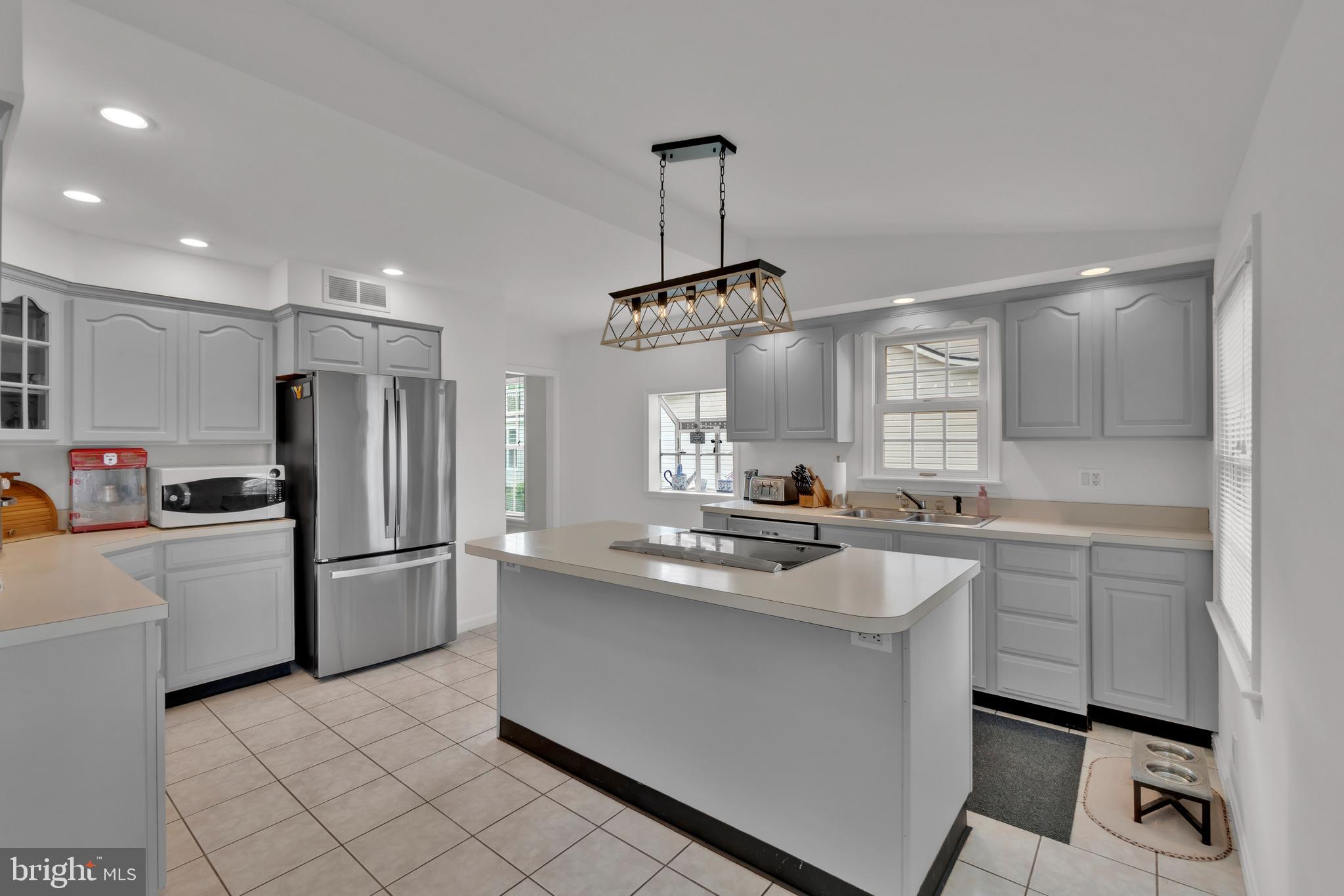 BOWLEYS QUARTERS - Residential