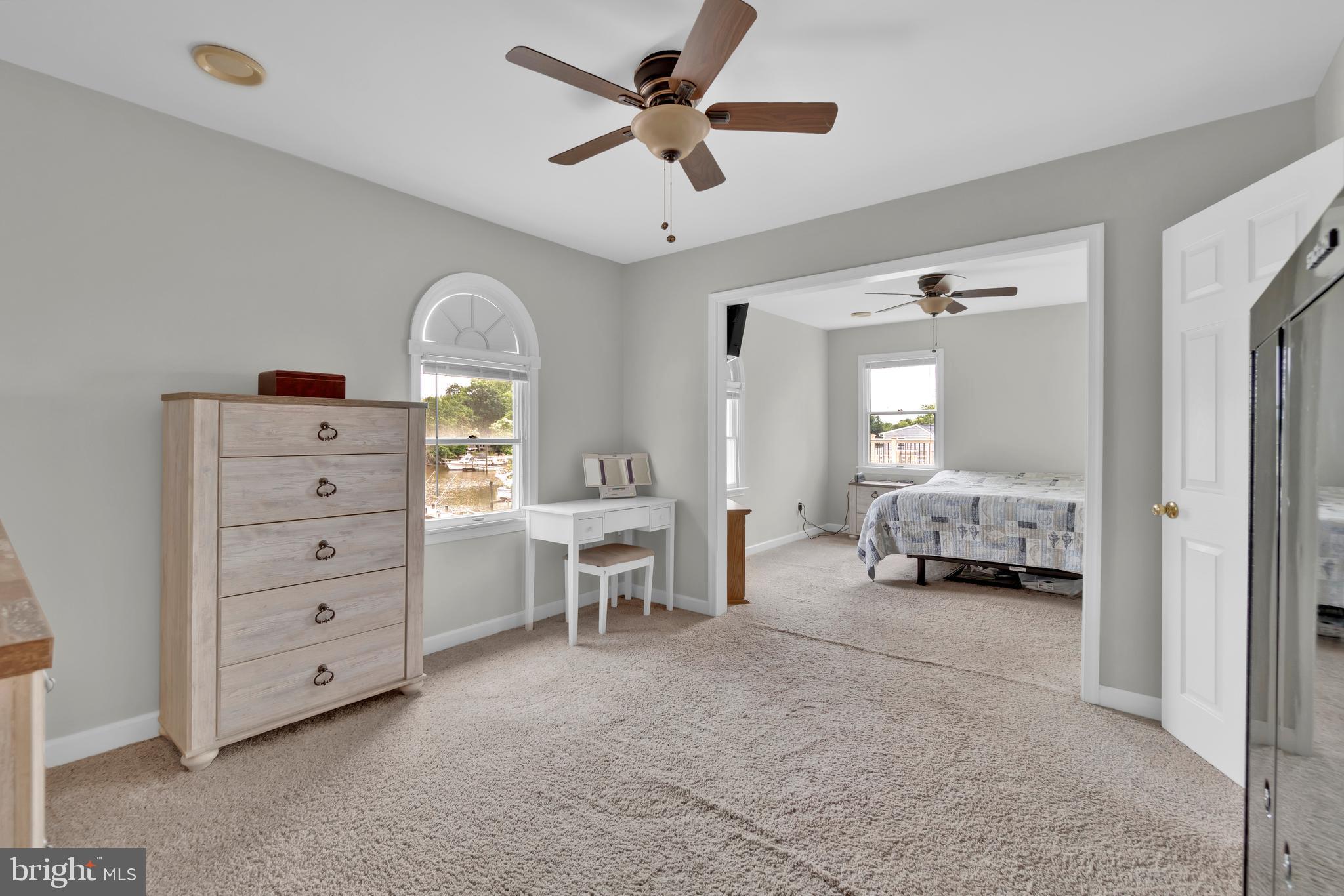 BOWLEYS QUARTERS - Residential