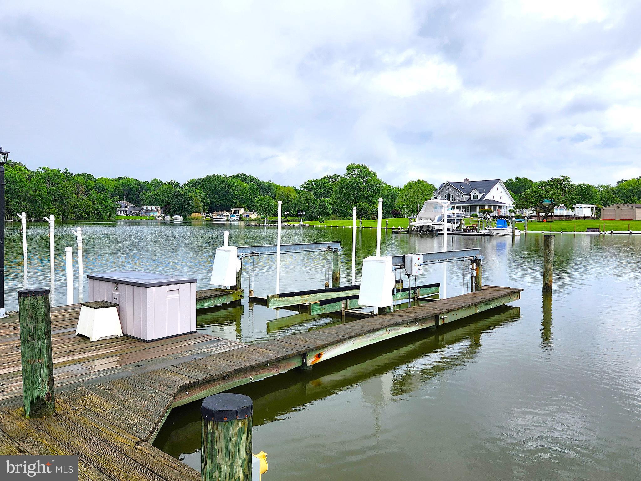 BOWLEYS QUARTERS - Residential