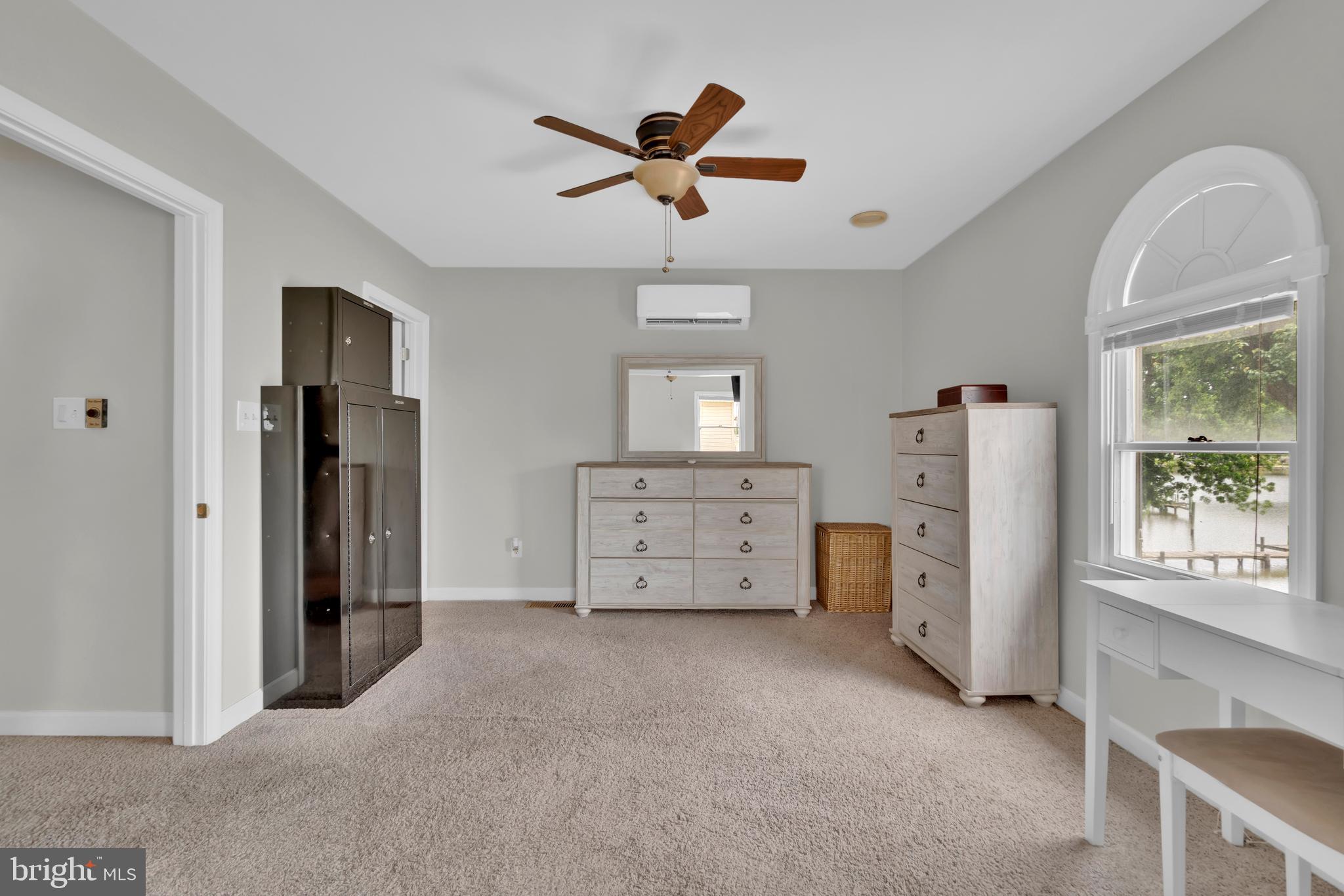 BOWLEYS QUARTERS - Residential