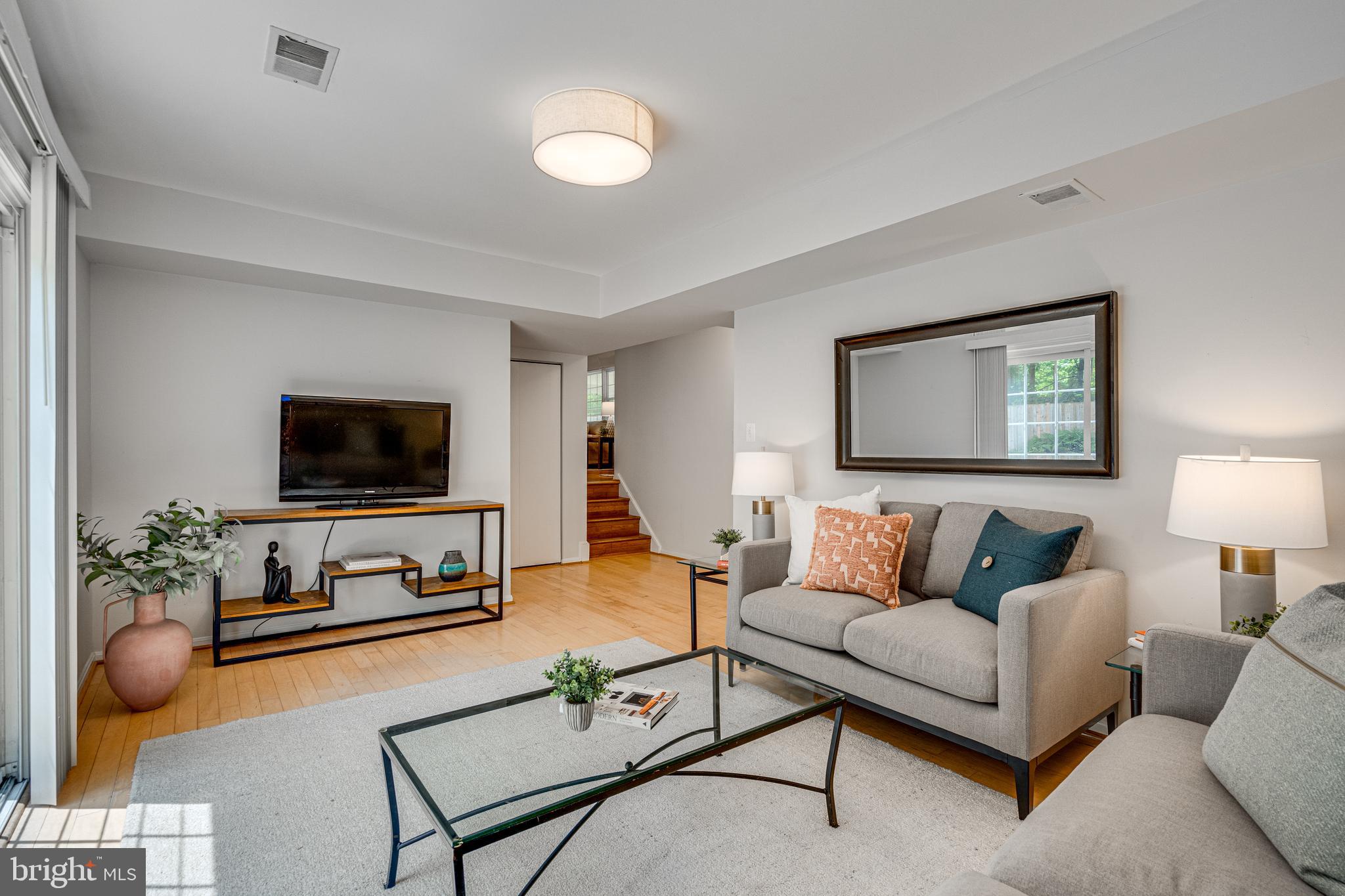 KINGS PARK WEST - Residential