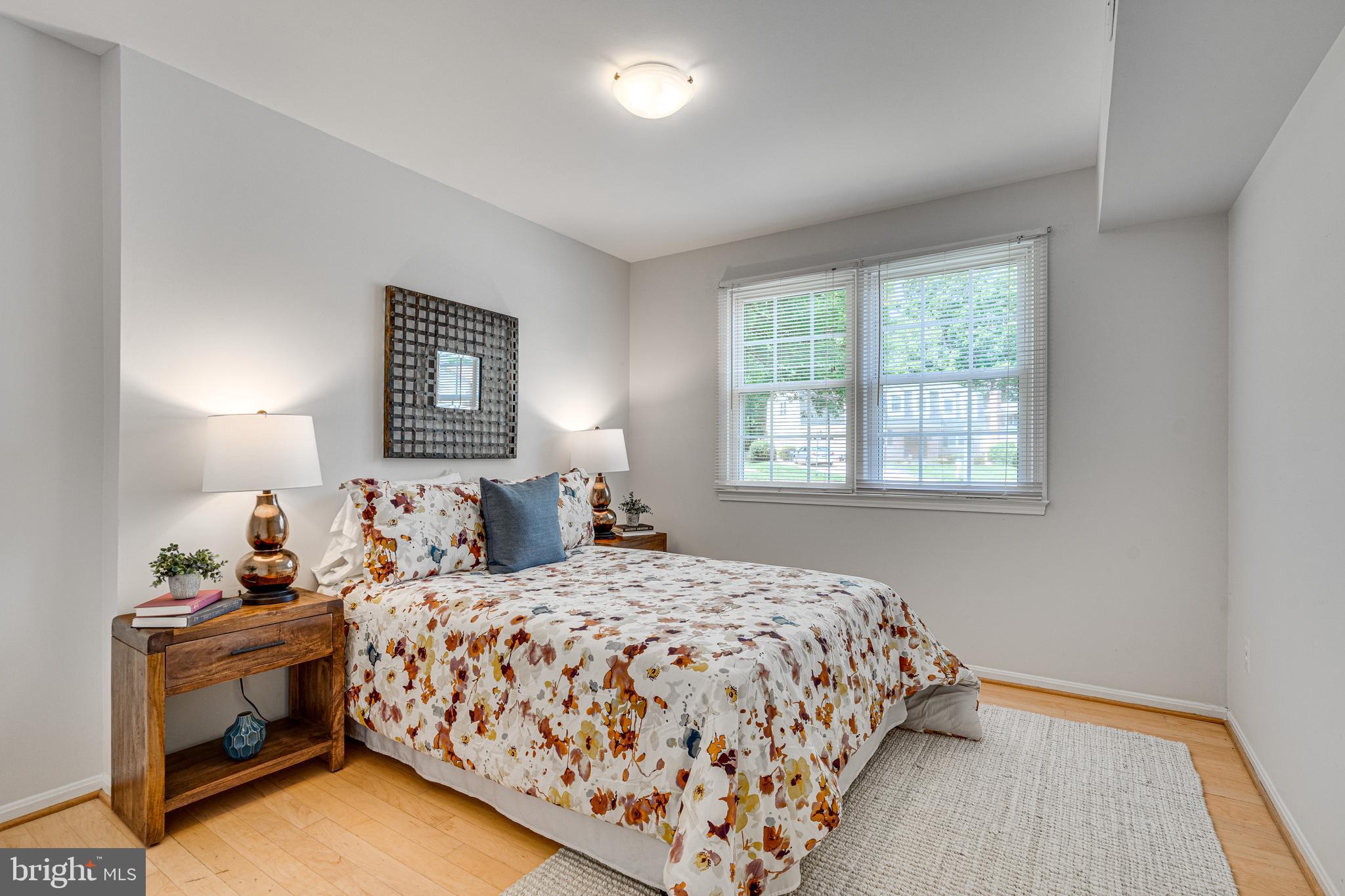 KINGS PARK WEST - Residential