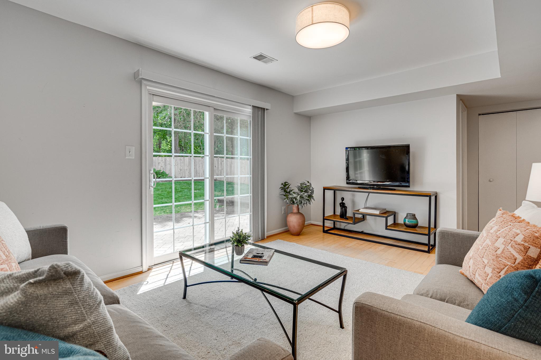 KINGS PARK WEST - Residential