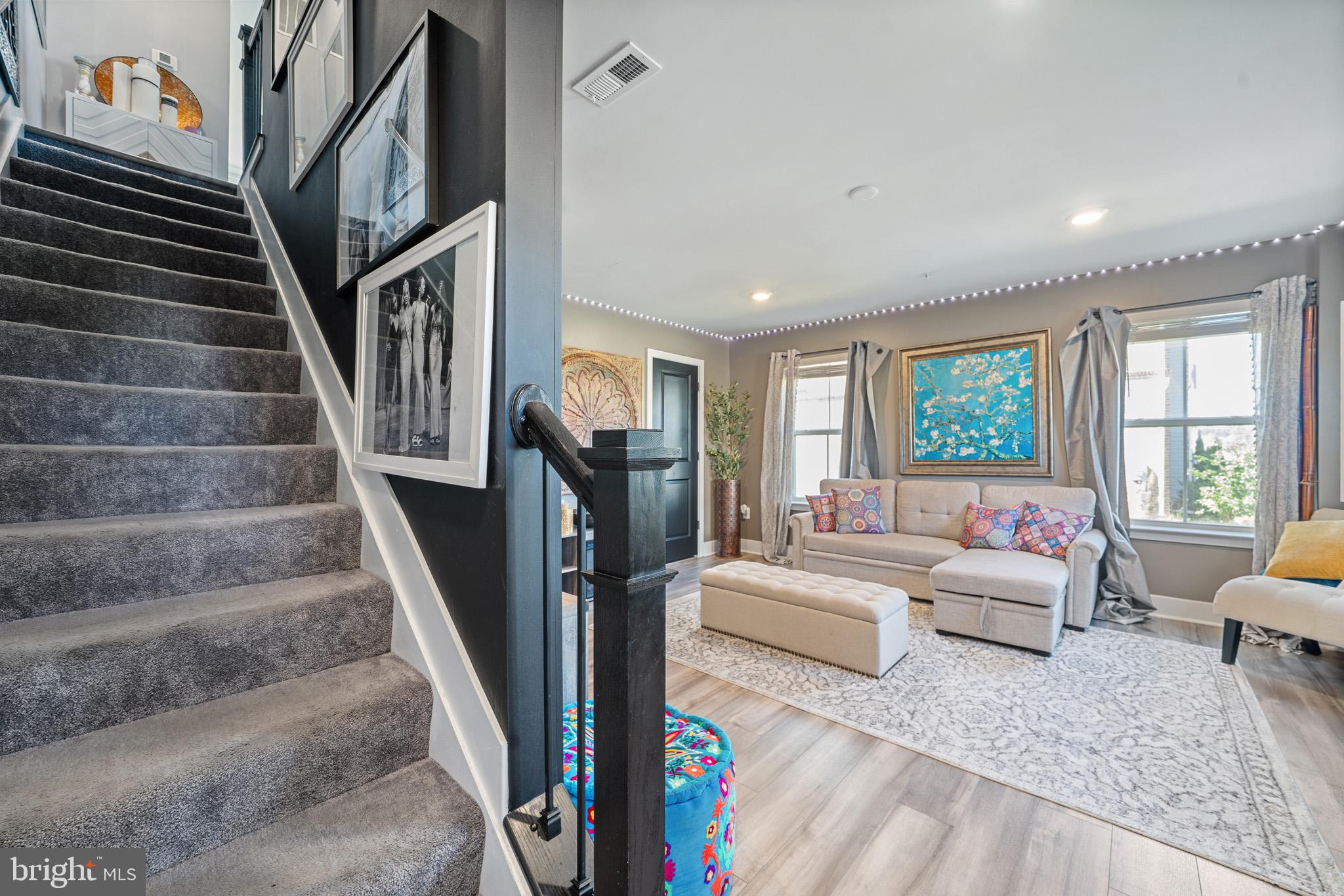 STONEHAVEN - Residential