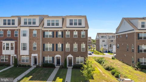 11476 MARY SHELLEY PL WHITE PLAINS MD 20695