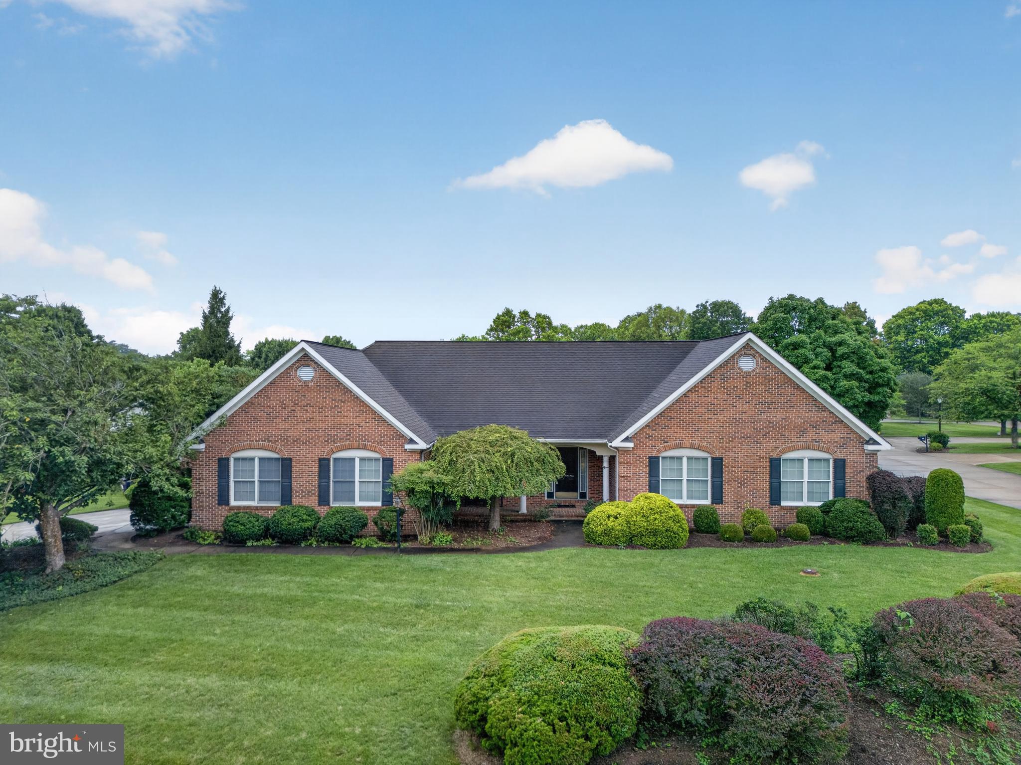 1400 GORDON PLACE