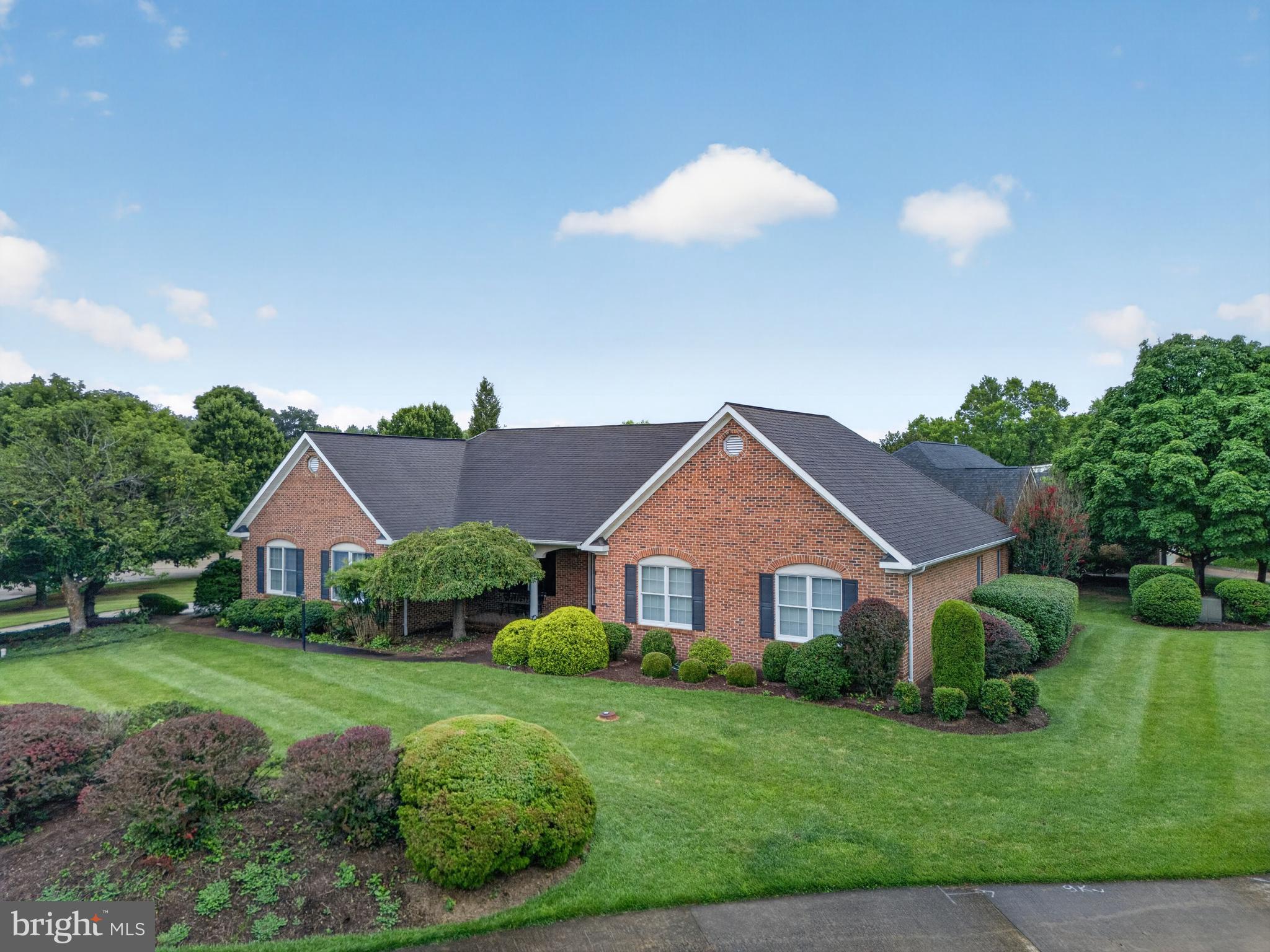 1400 GORDON PLACE