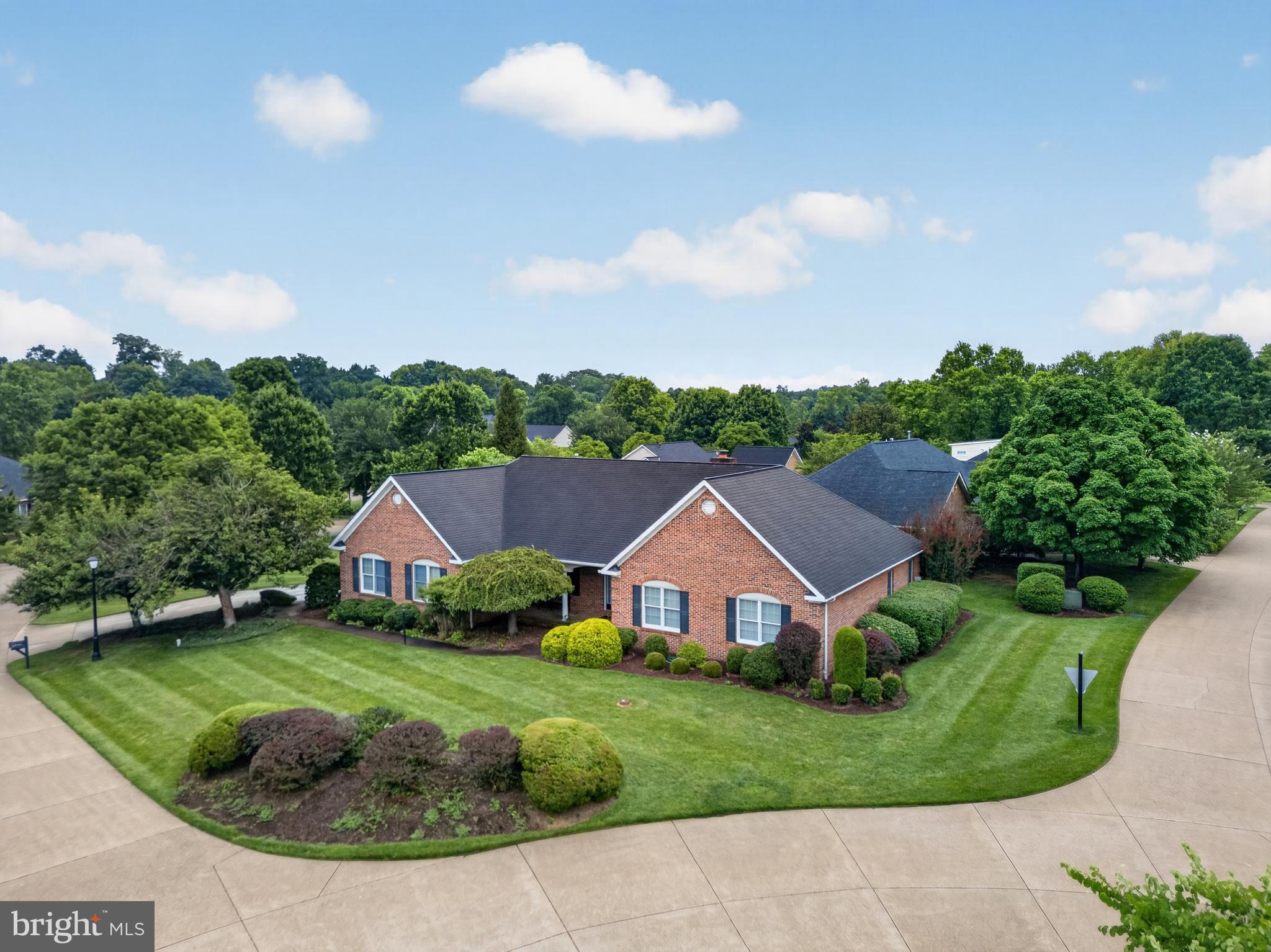 1400 GORDON PLACE