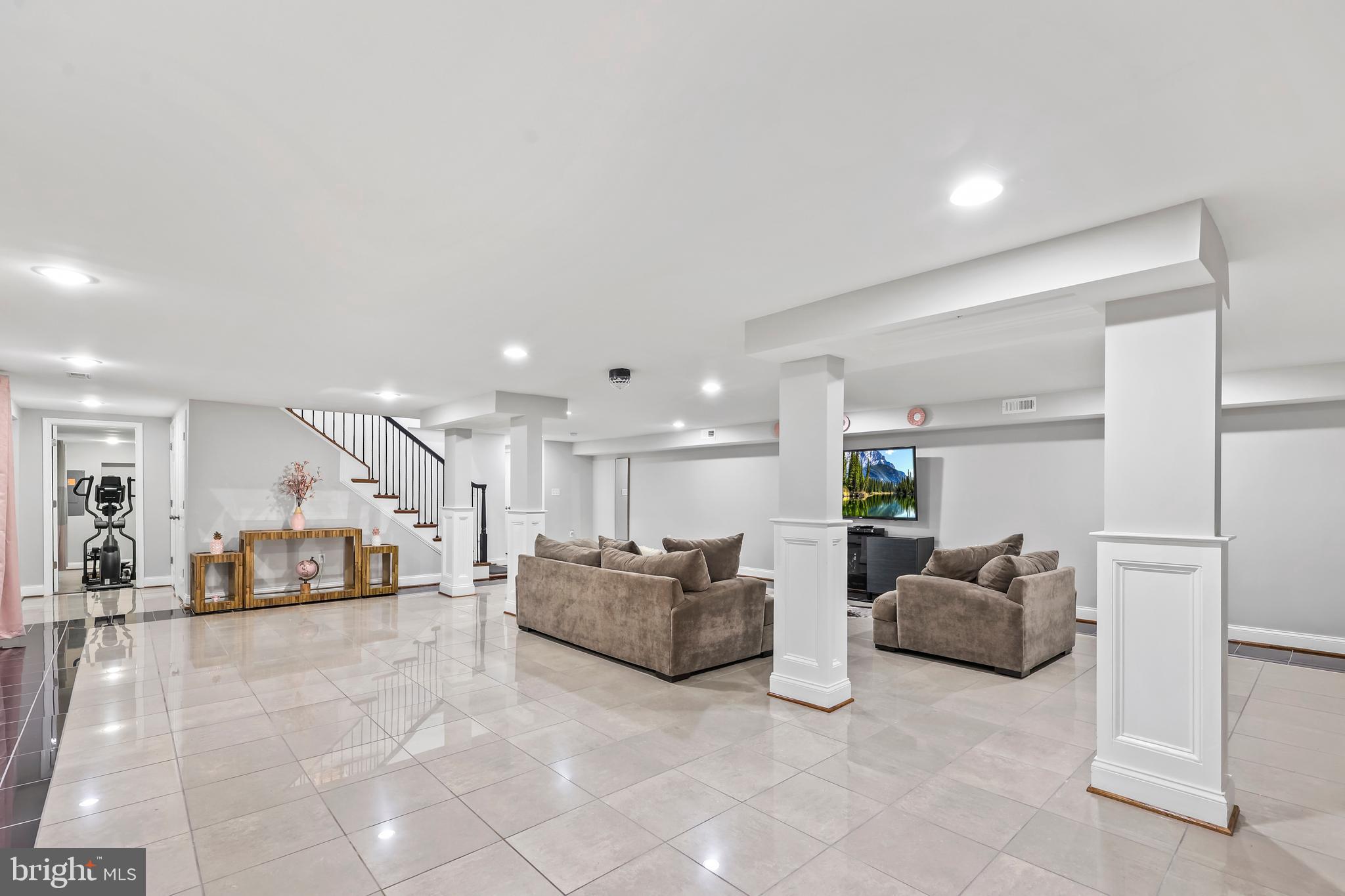 WAKEFIELD FOREST - Residential