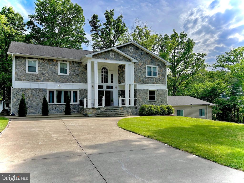 Photo of 8535 Forest Street, ANNANDALE, VA 22003 (MLS # VAFX2301796)