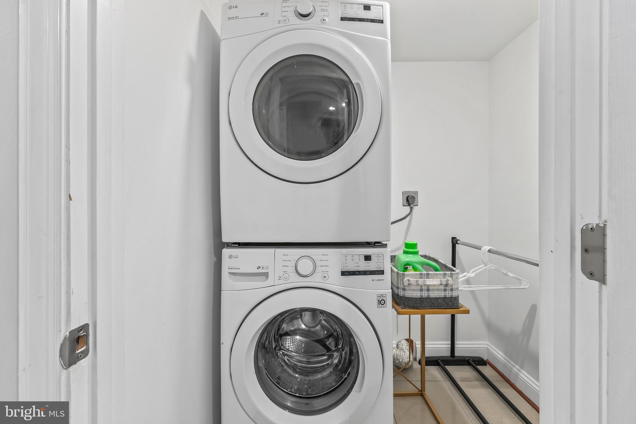 WAKEFIELD FOREST - Residential