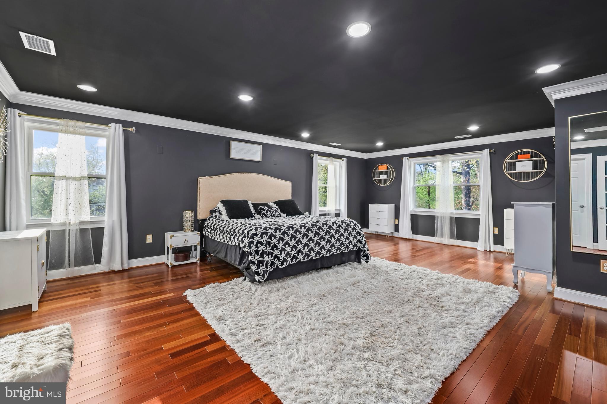 WAKEFIELD FOREST - Residential