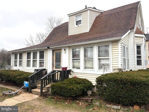 Homes For Sale - 71 Hickory Avenue<br/> Gloucester County, MANTUA, NJ 08051