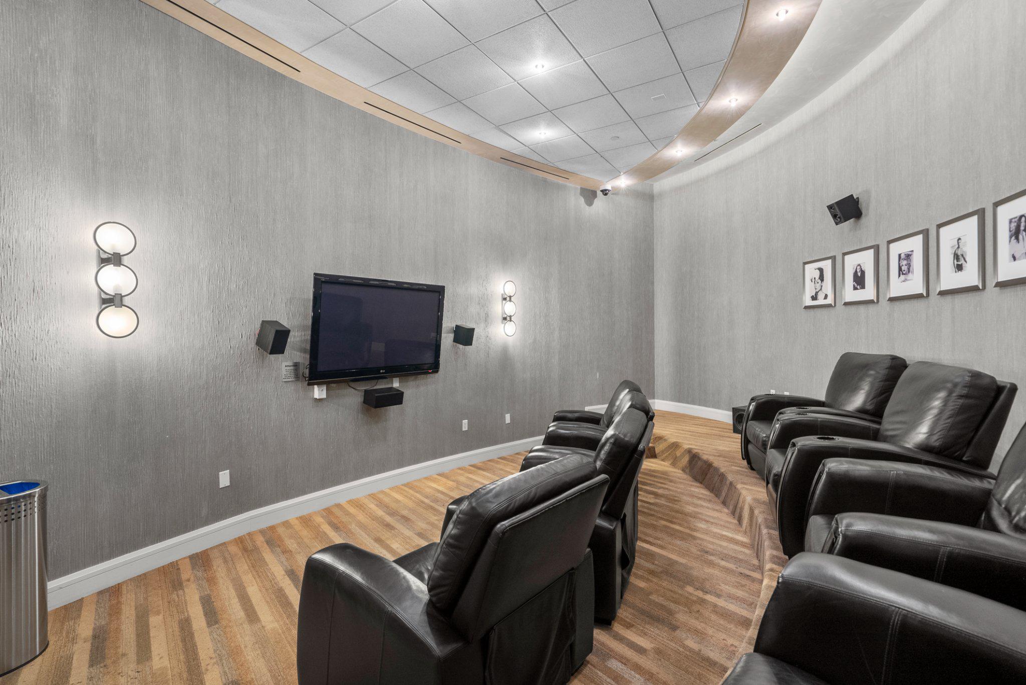 ROSSLYN - Residential