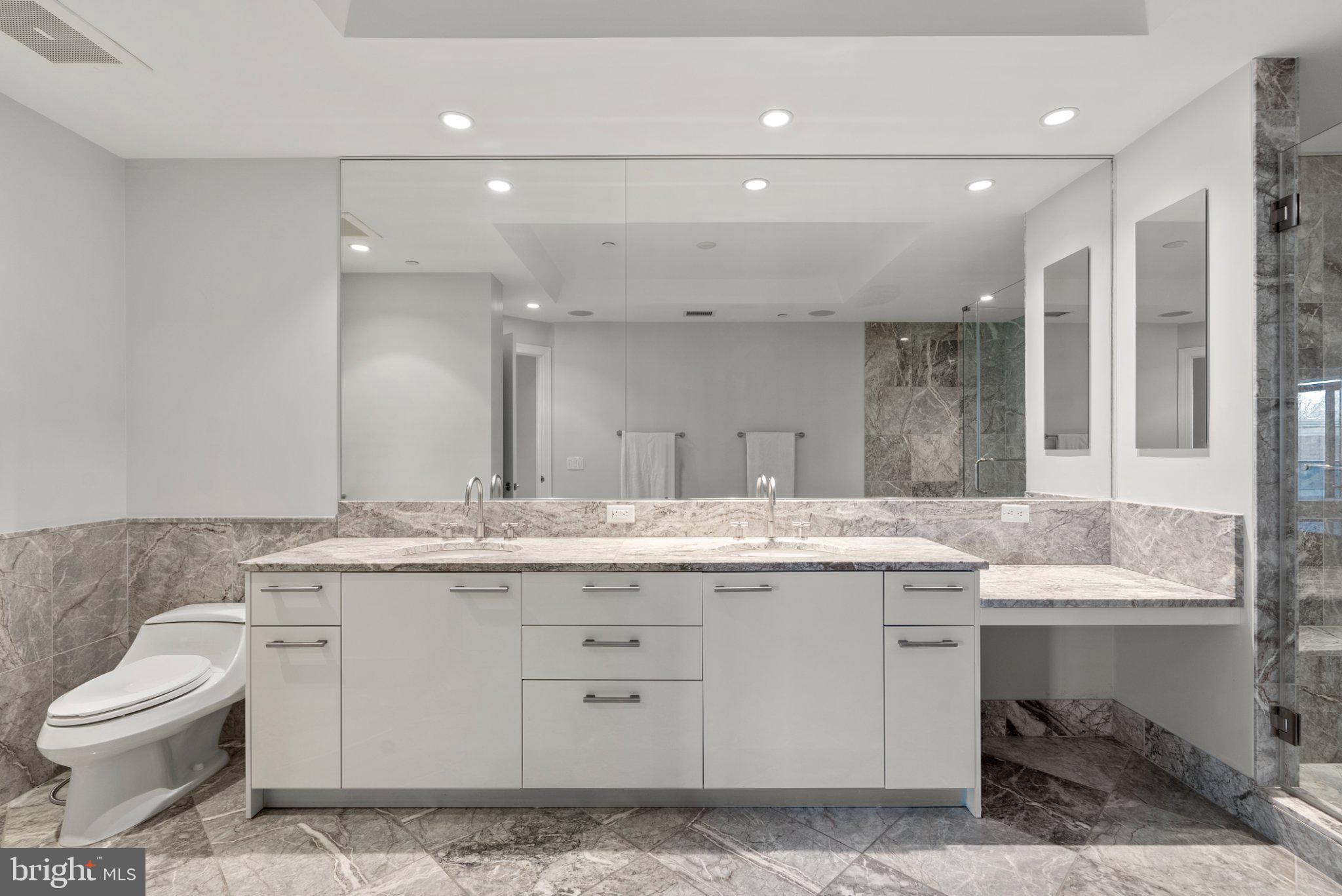 ROSSLYN - Residential