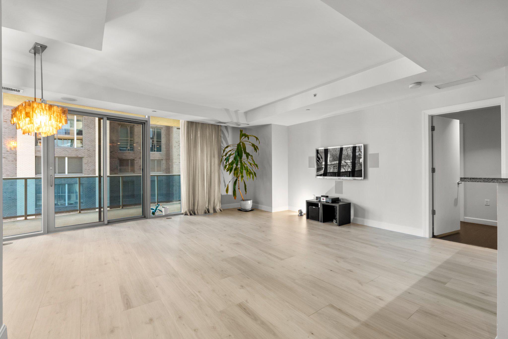 ROSSLYN - Residential