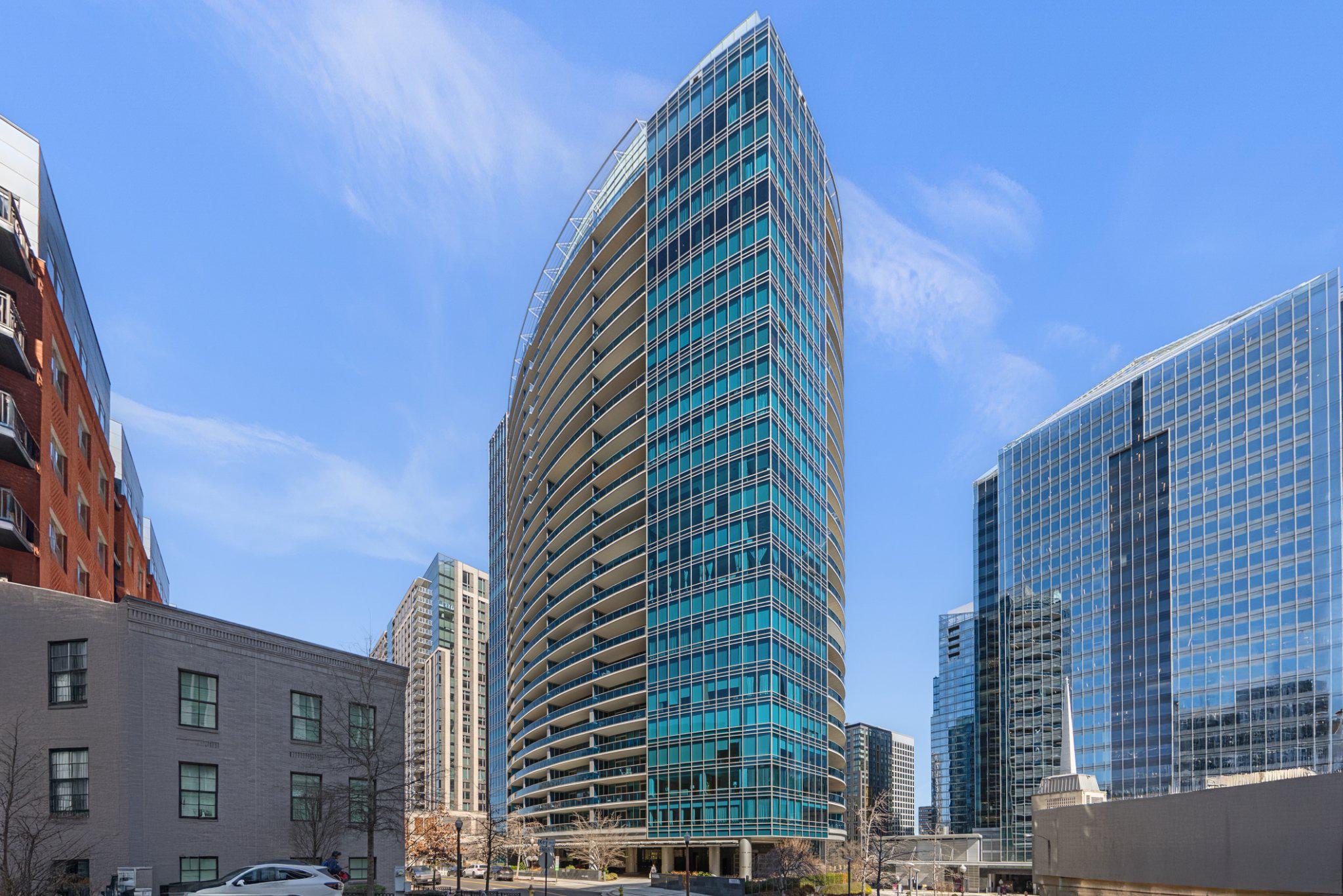 ROSSLYN - Residential