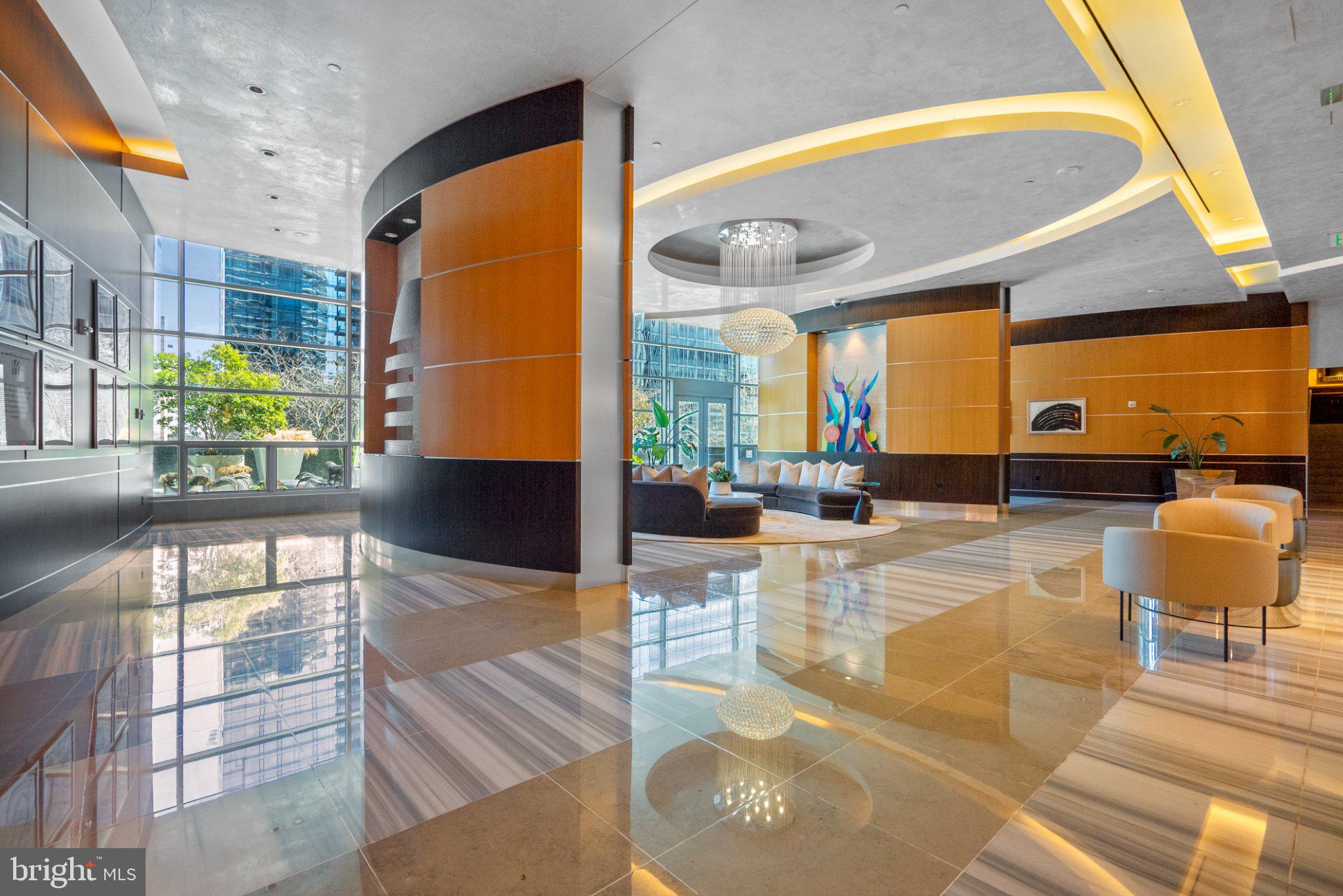 ROSSLYN - Residential