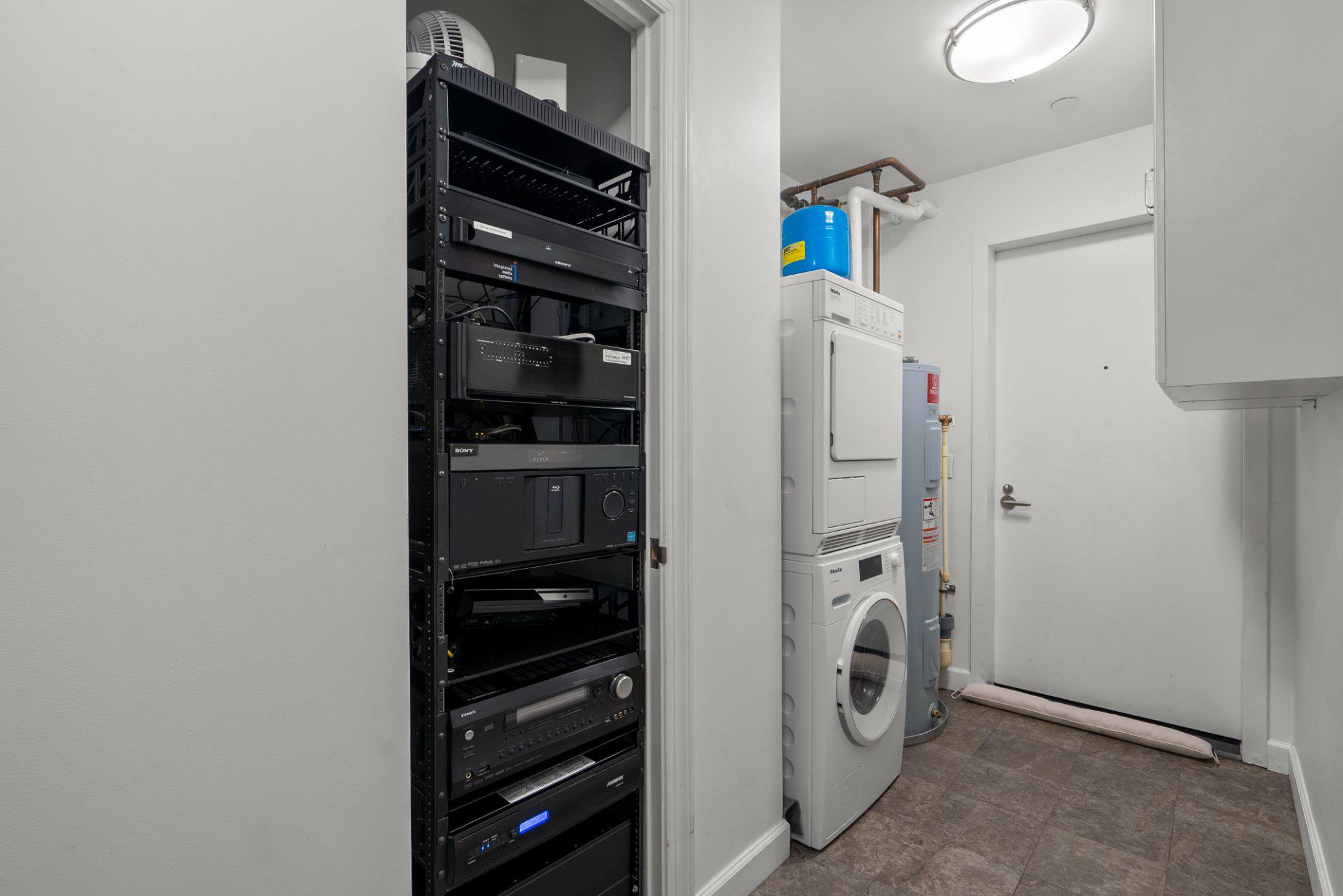 ROSSLYN - Residential