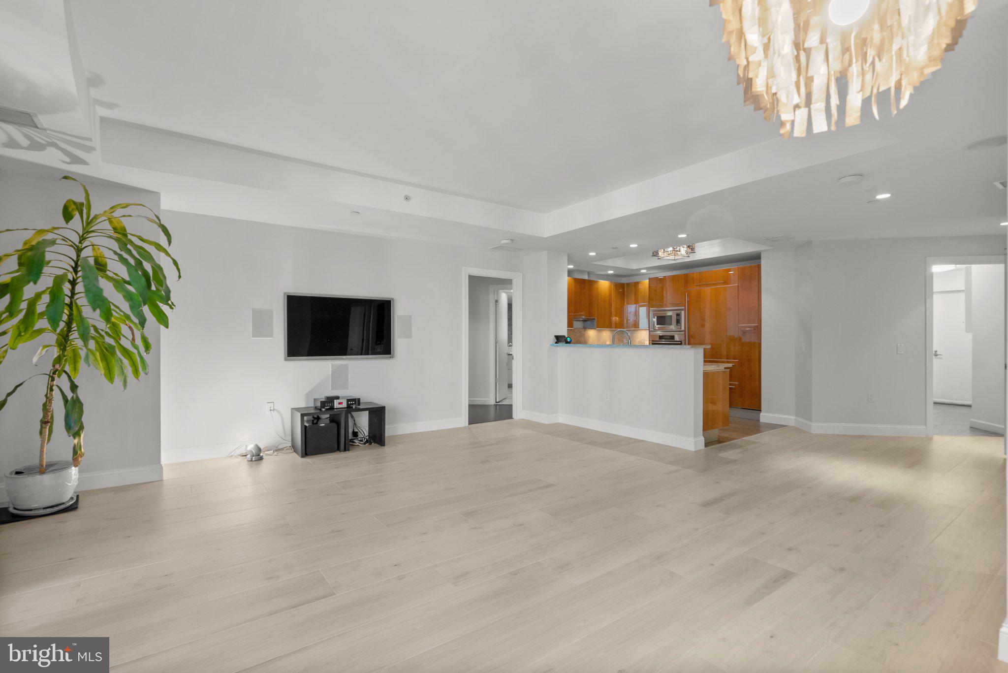 ROSSLYN - Residential