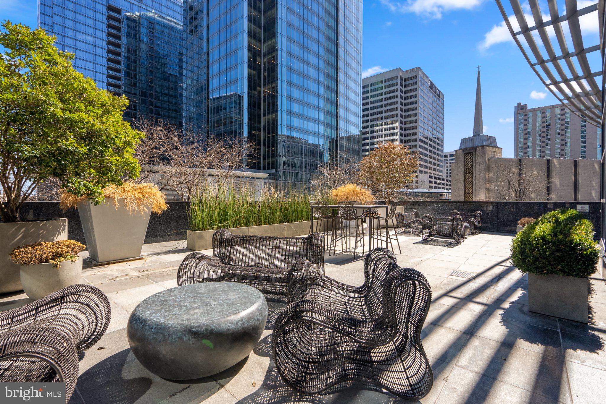 ROSSLYN - Residential