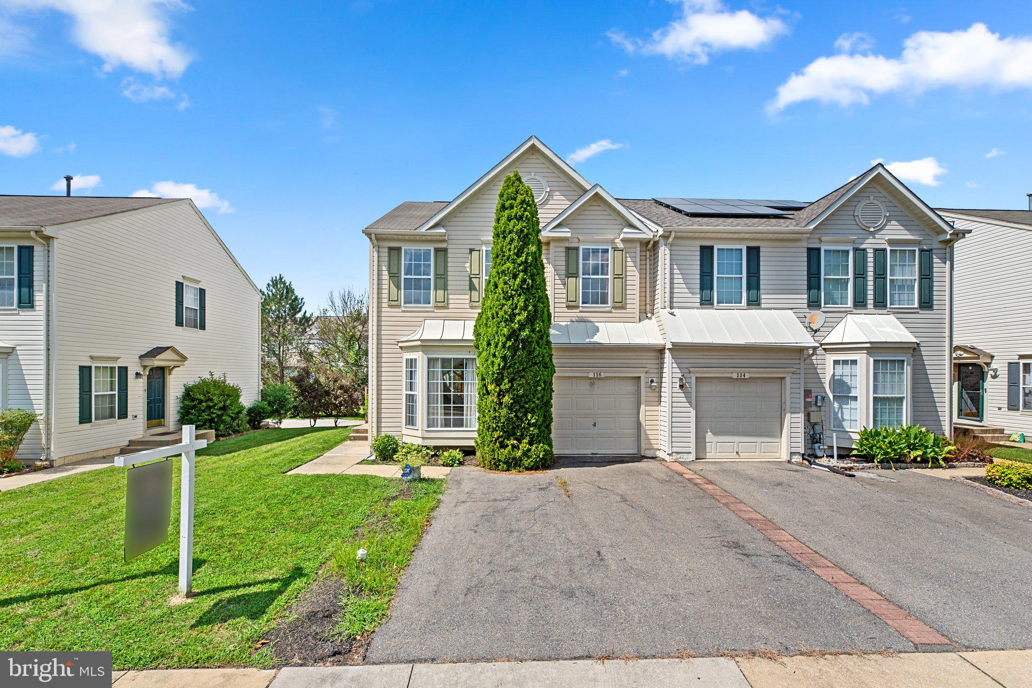 SEVEN OAKS - Residential