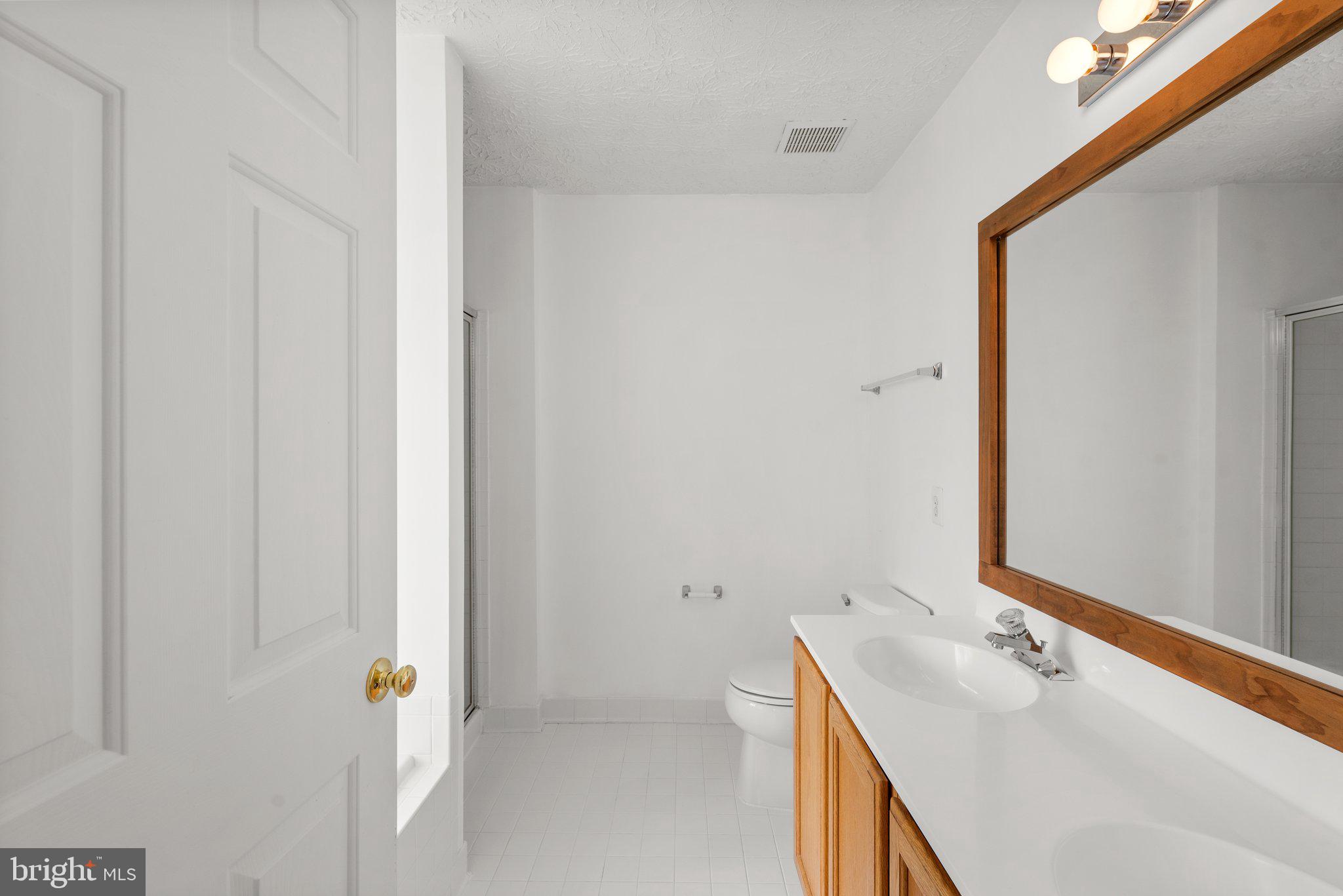 SEVEN OAKS - Residential