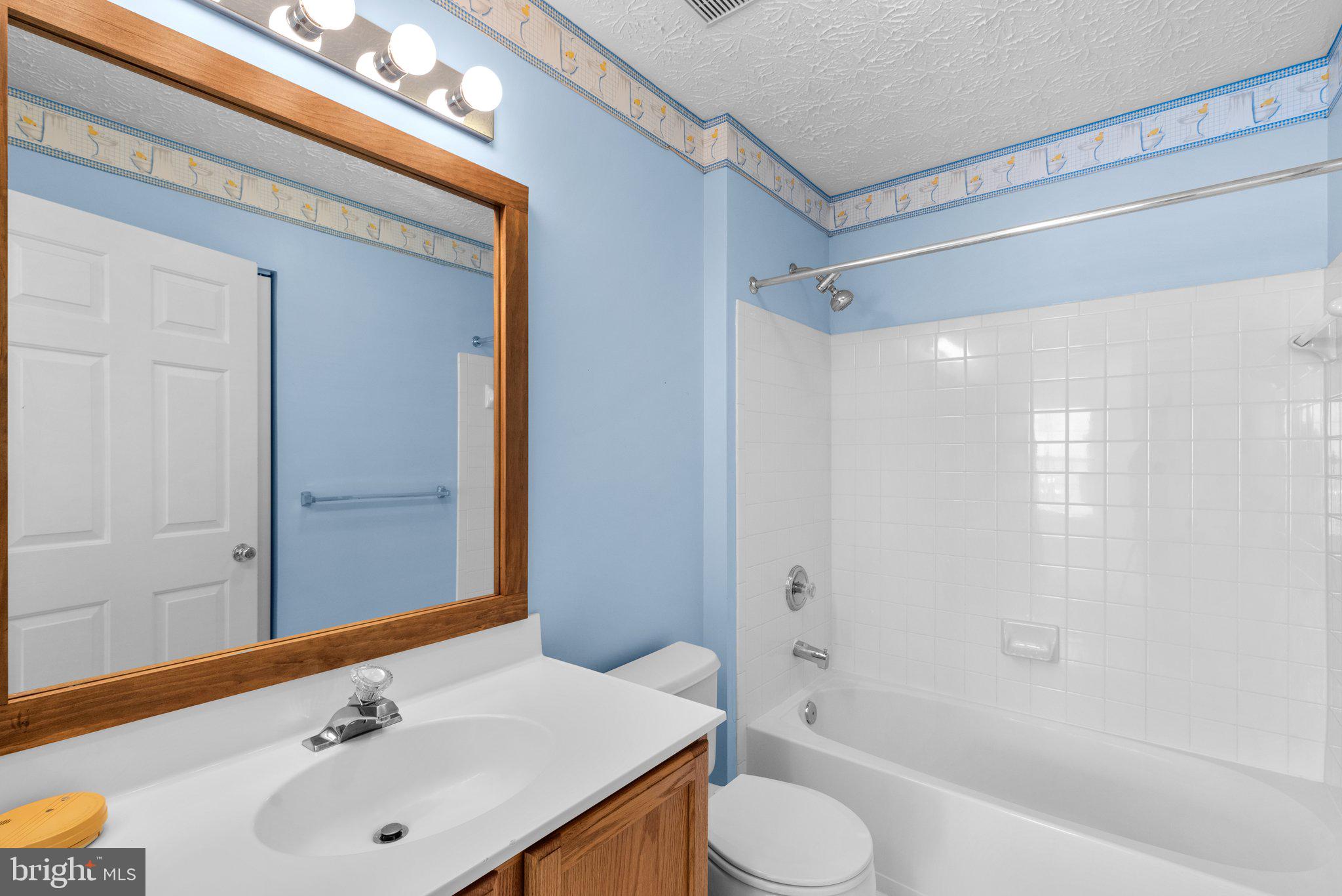 SEVEN OAKS - Residential