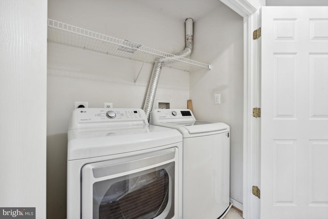 RUSSETT - Residential