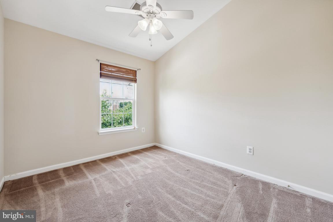 RUSSETT - Residential