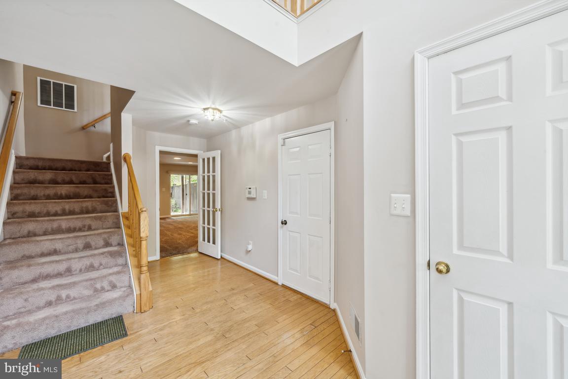 RUSSETT - Residential