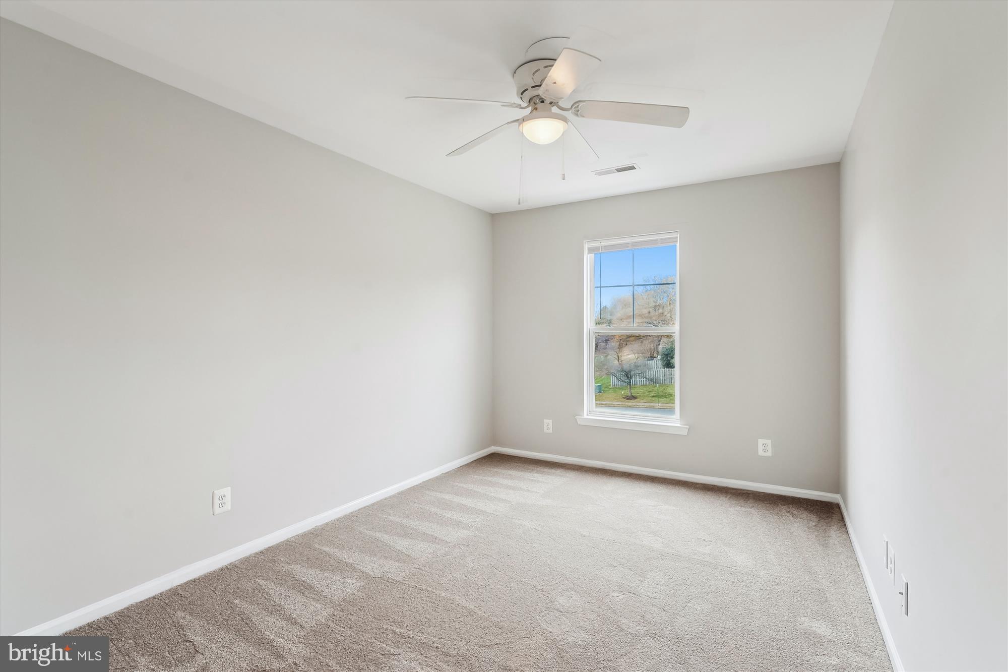 LAKESIDE - Residential