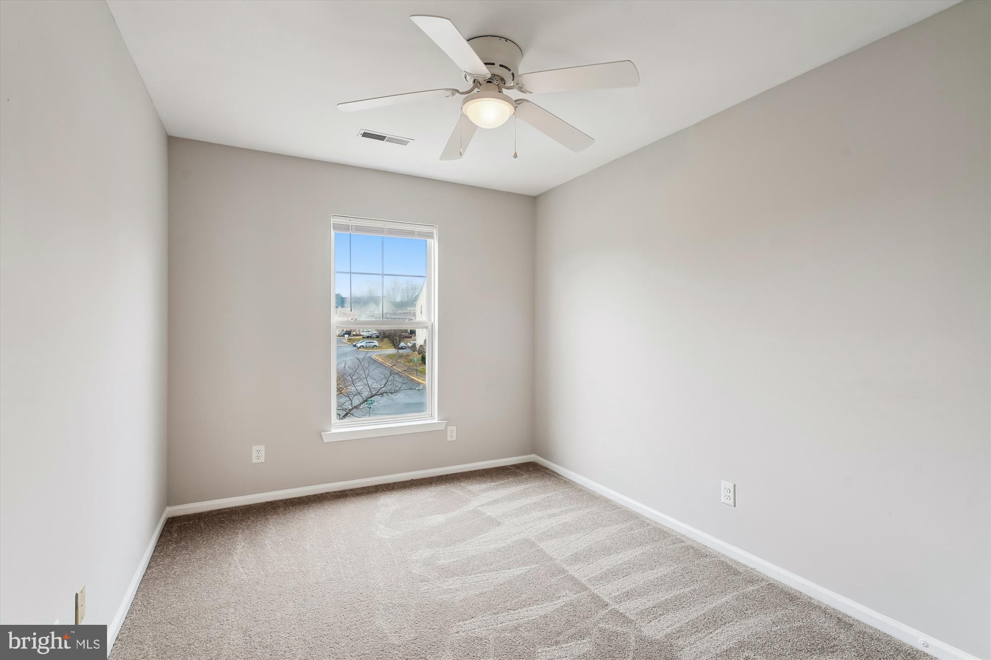 LAKESIDE - Residential