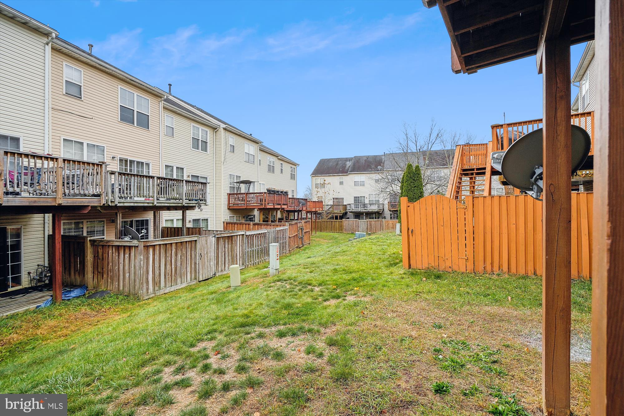 LAKESIDE - Residential