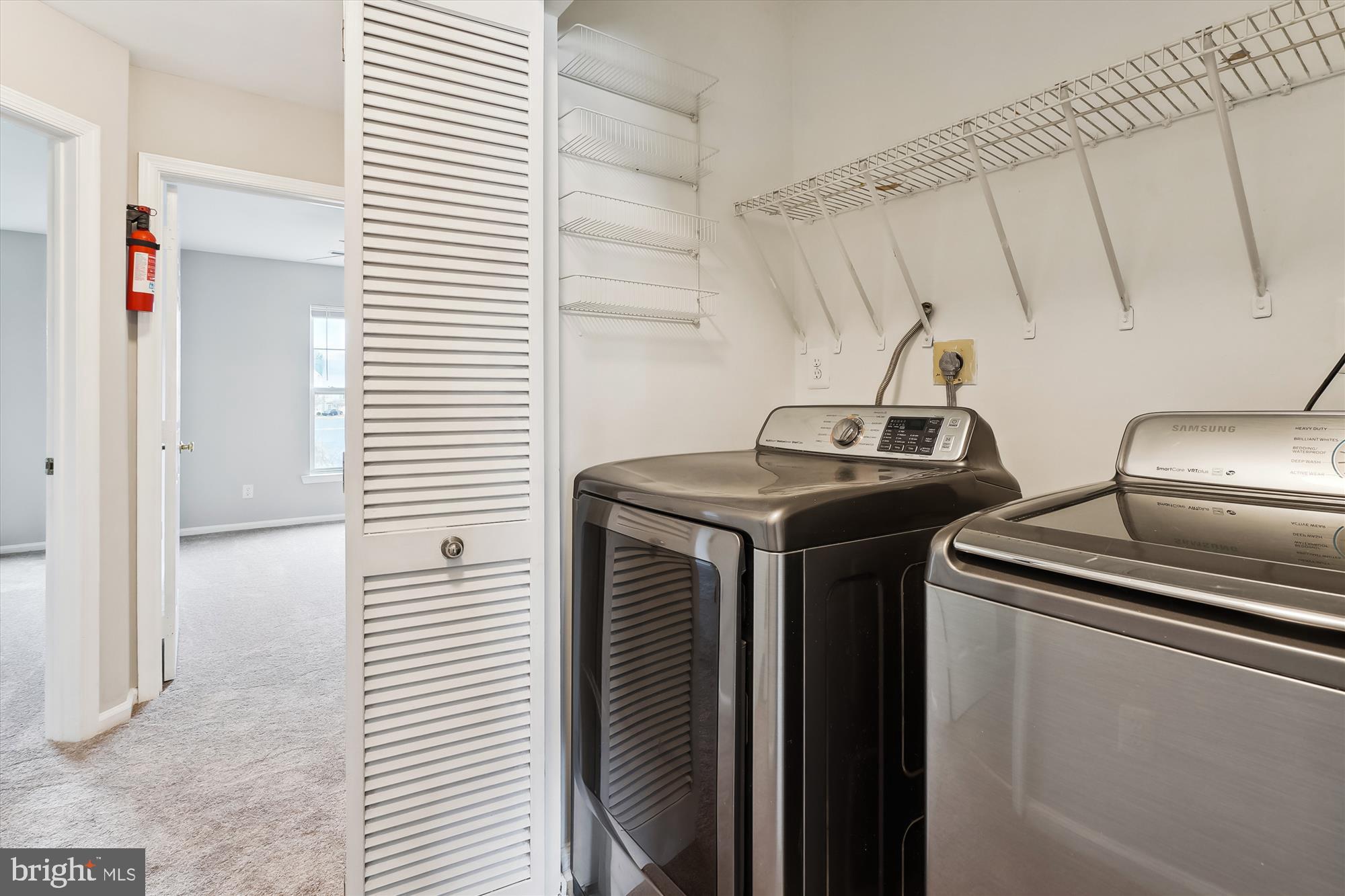 LAKESIDE - Residential