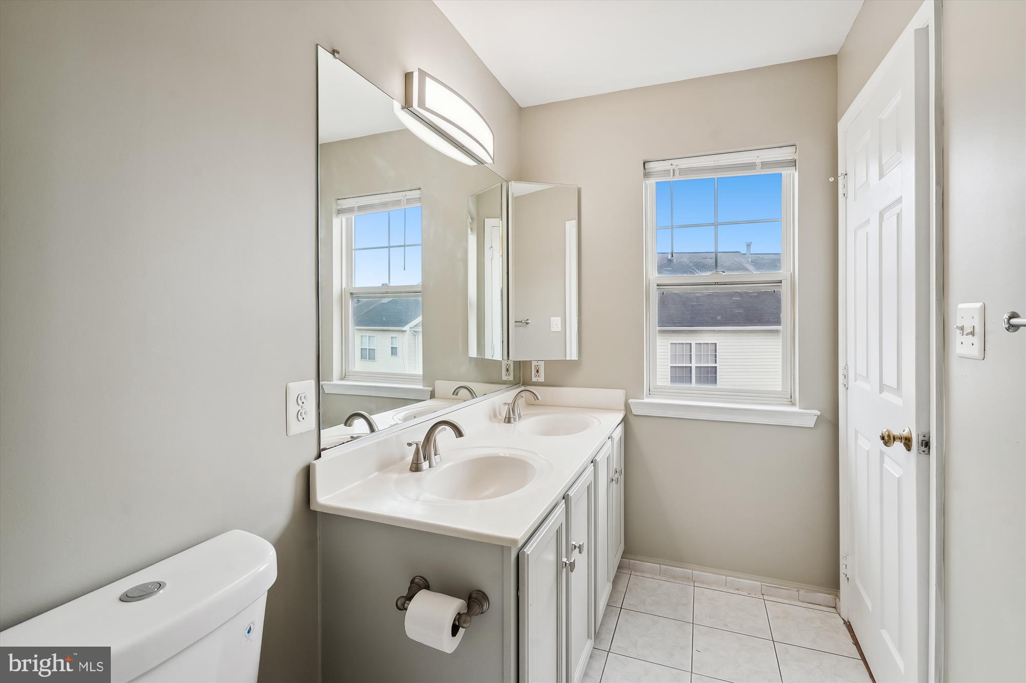 LAKESIDE - Residential