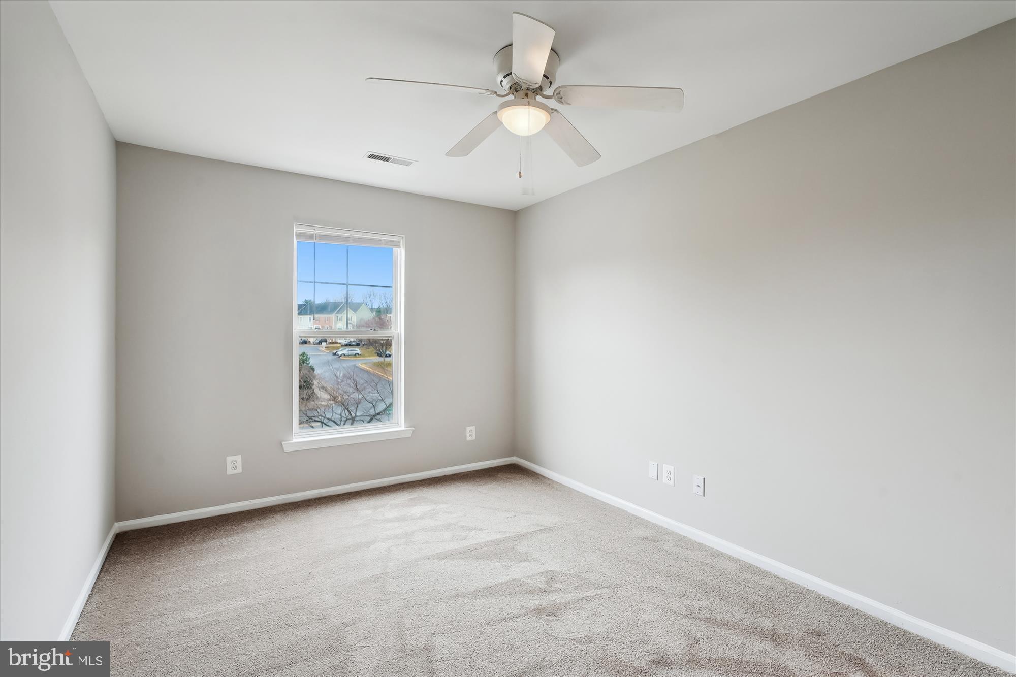 LAKESIDE - Residential