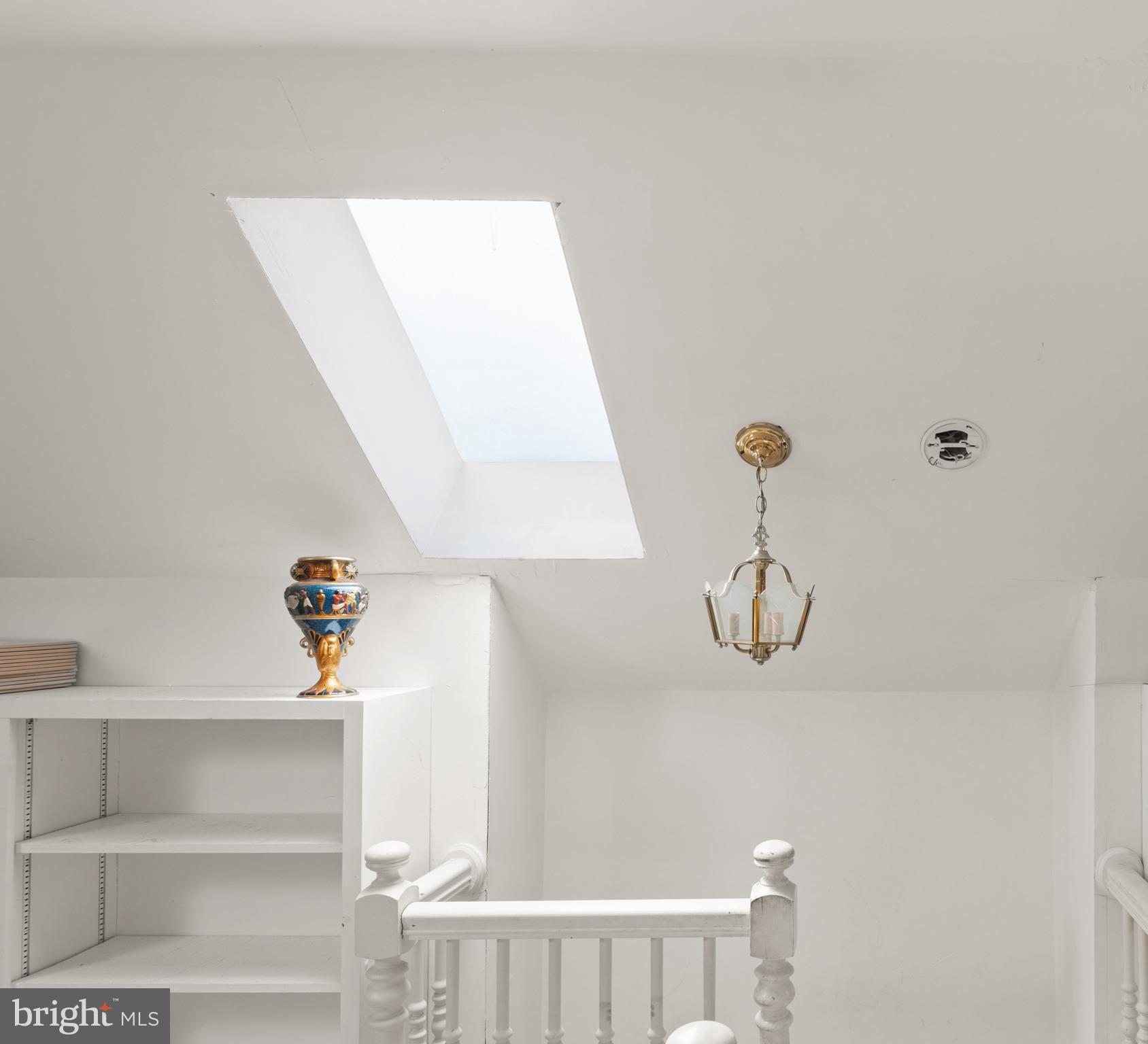 CLEARVIEW MANOR - Residential