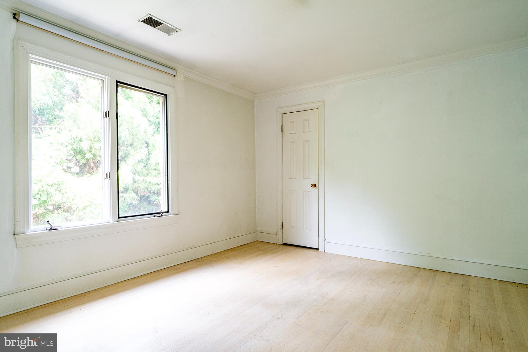 CLEARVIEW MANOR - Residential