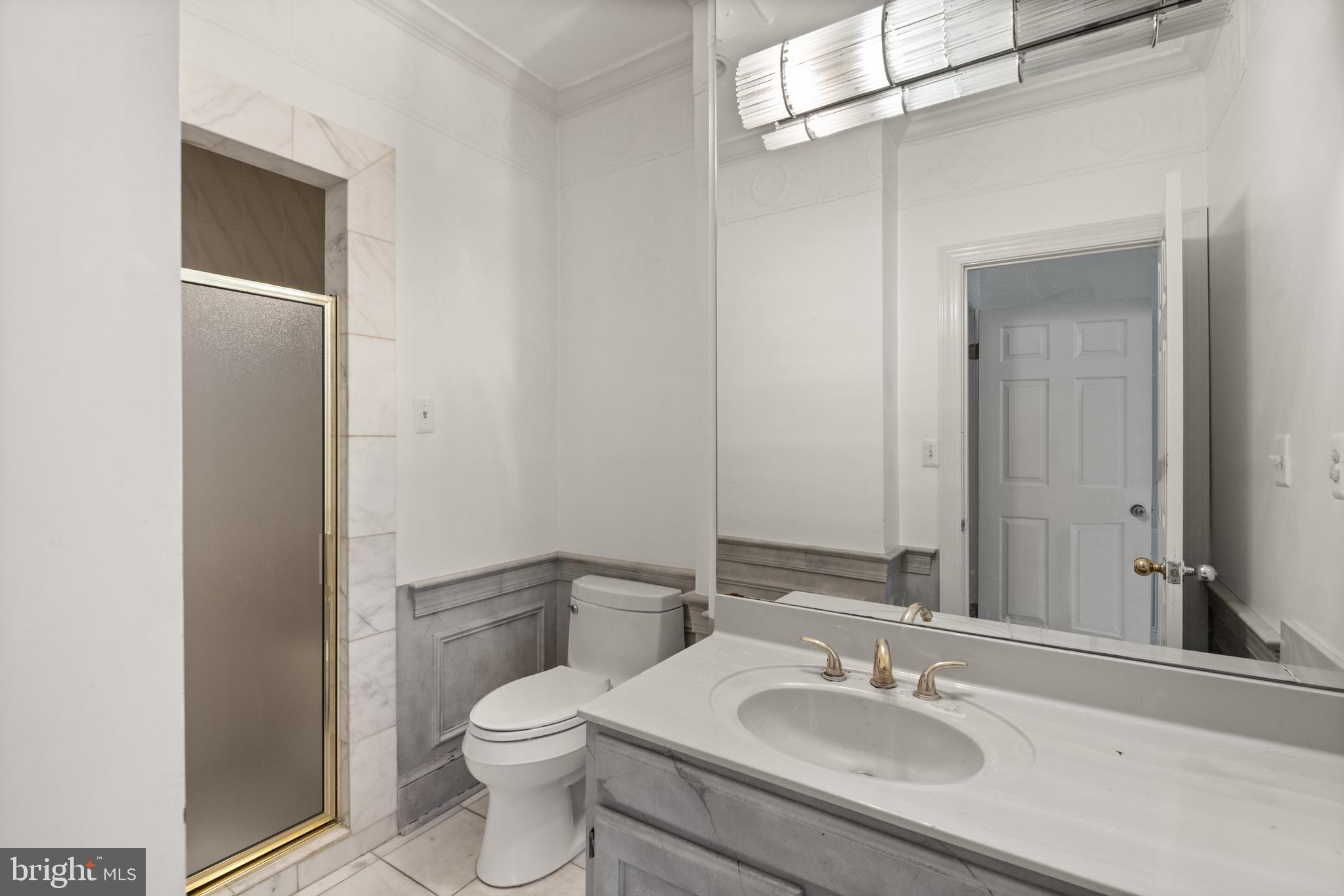 CLEARVIEW MANOR - Residential