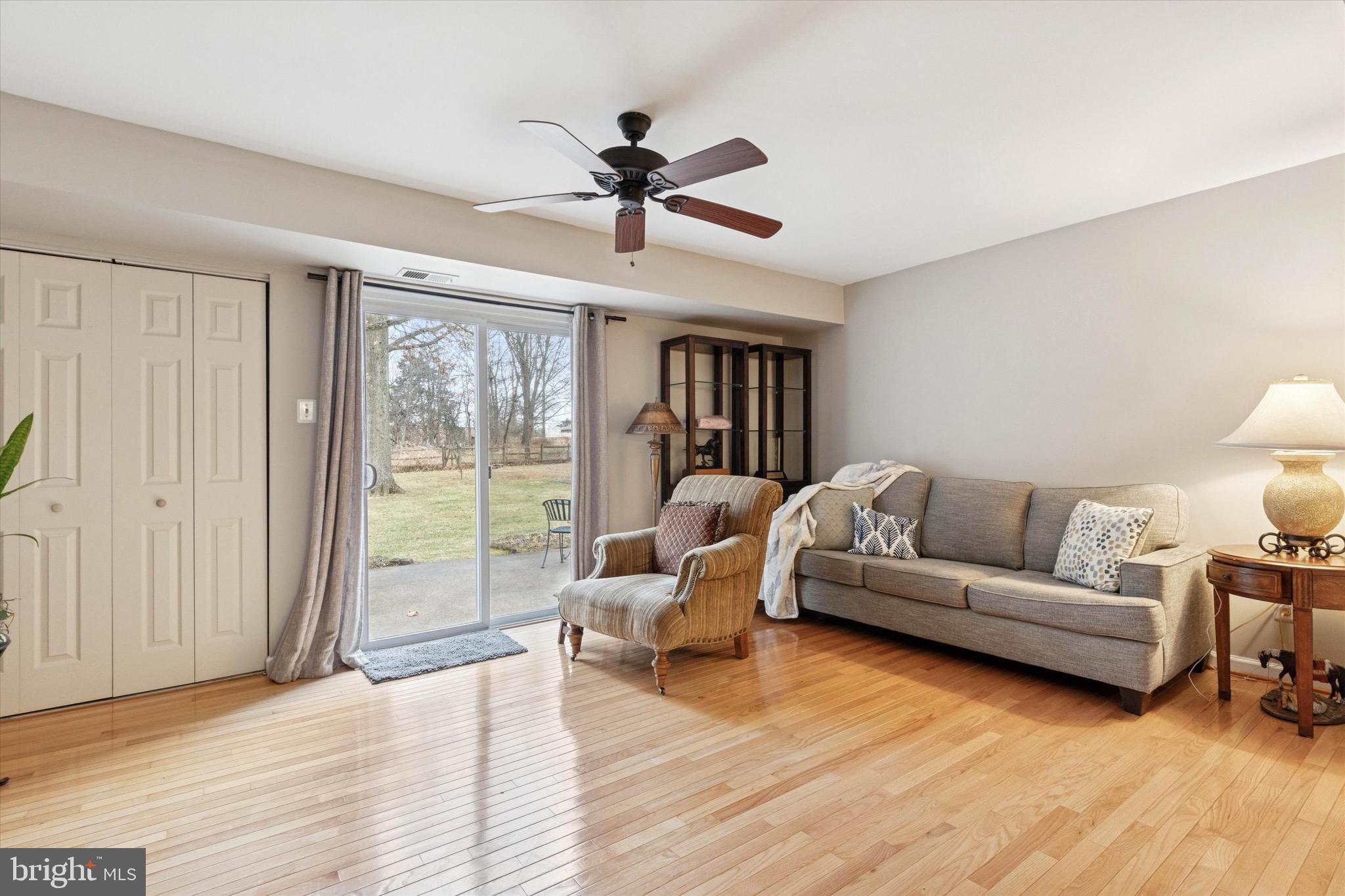 LAUREL HILLS - Residential