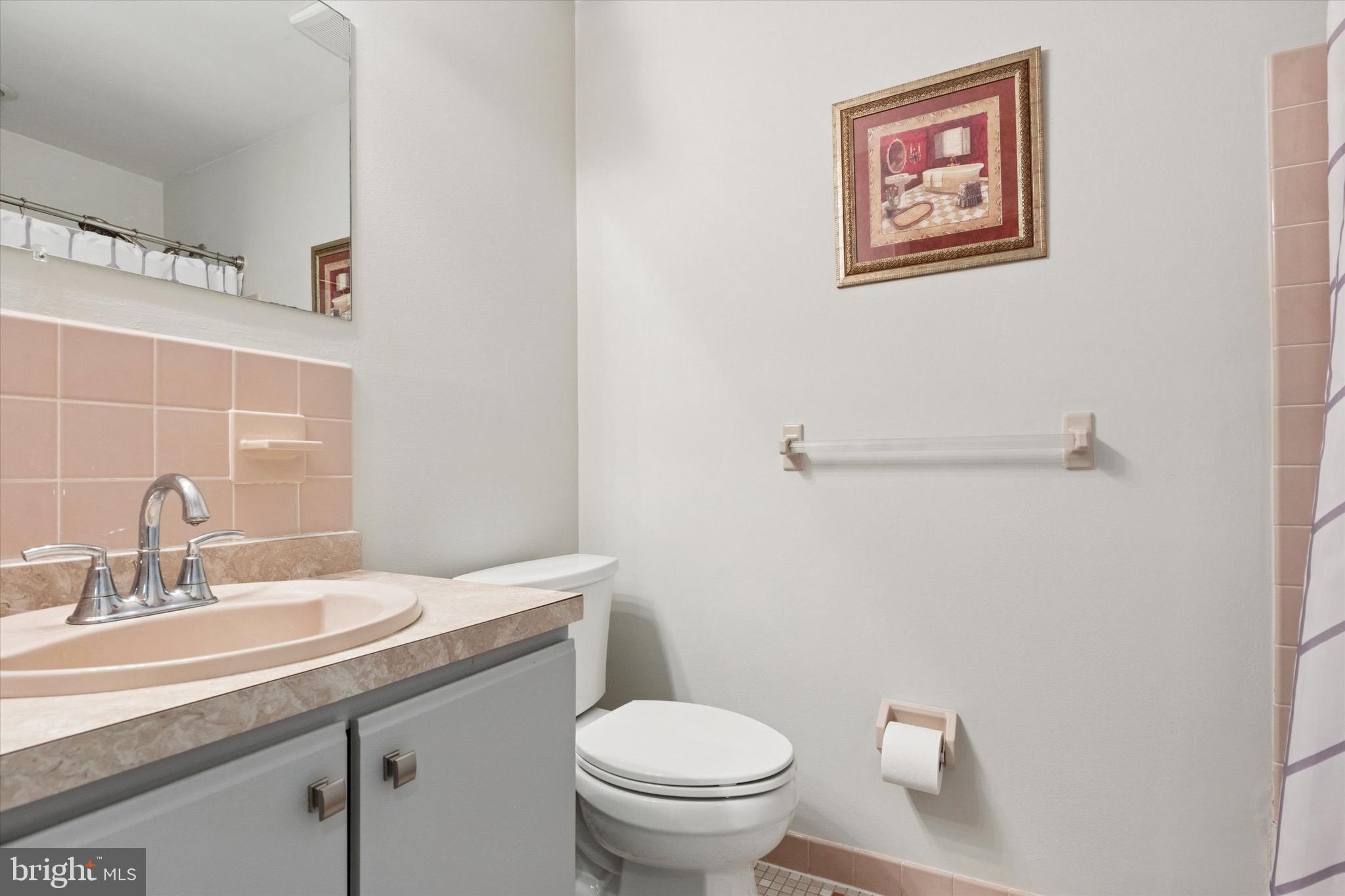 LAUREL HILLS - Residential