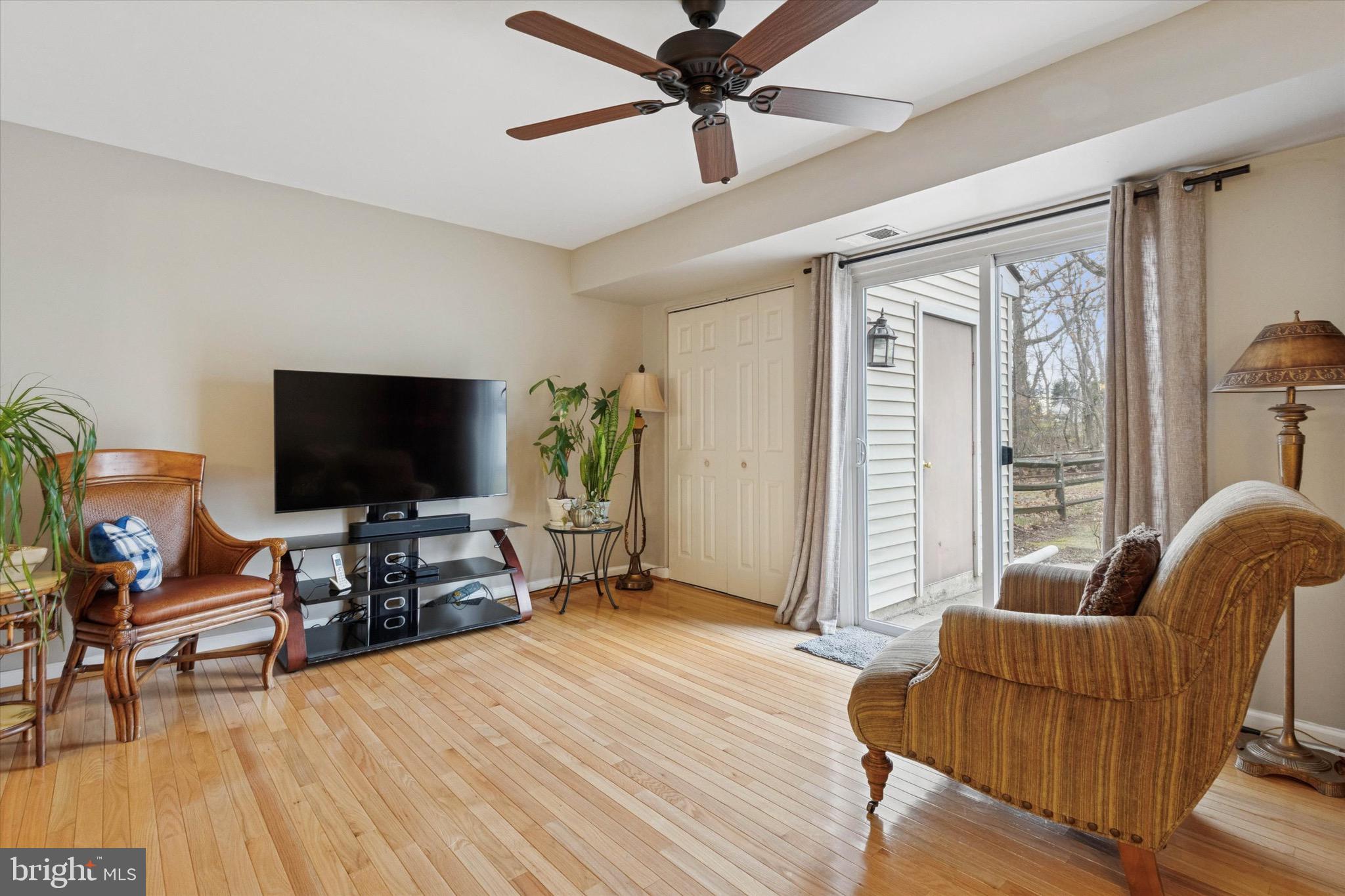 LAUREL HILLS - Residential