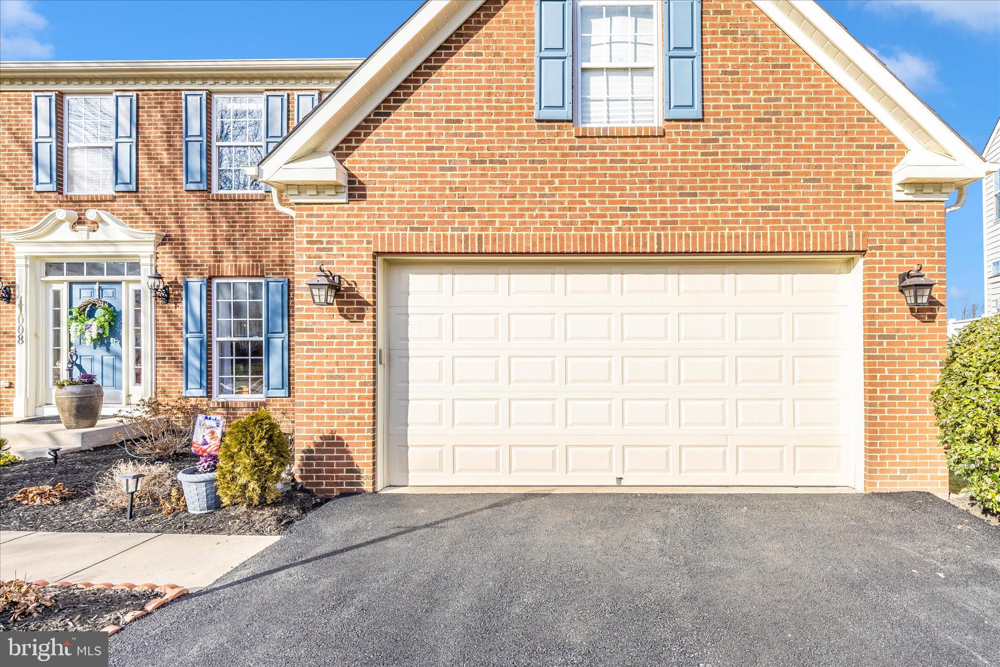 WESTWINDS - Residential