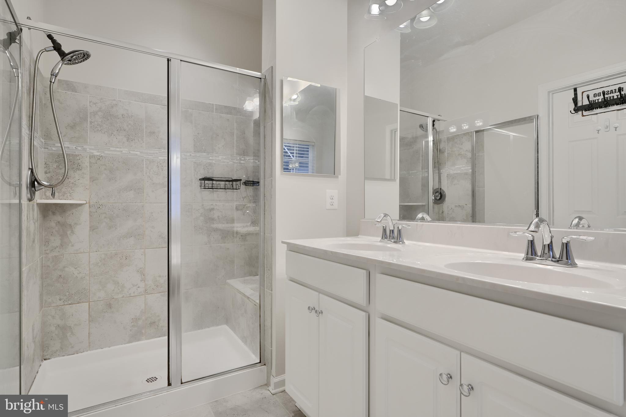 THE BRICK YARD - Residential