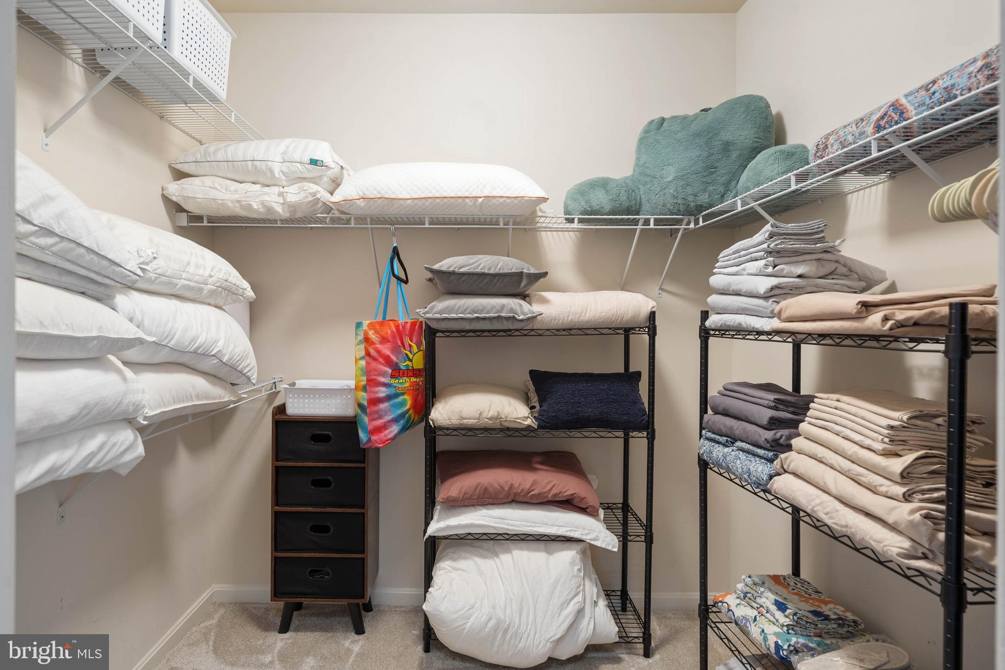 PENINSULA - Residential