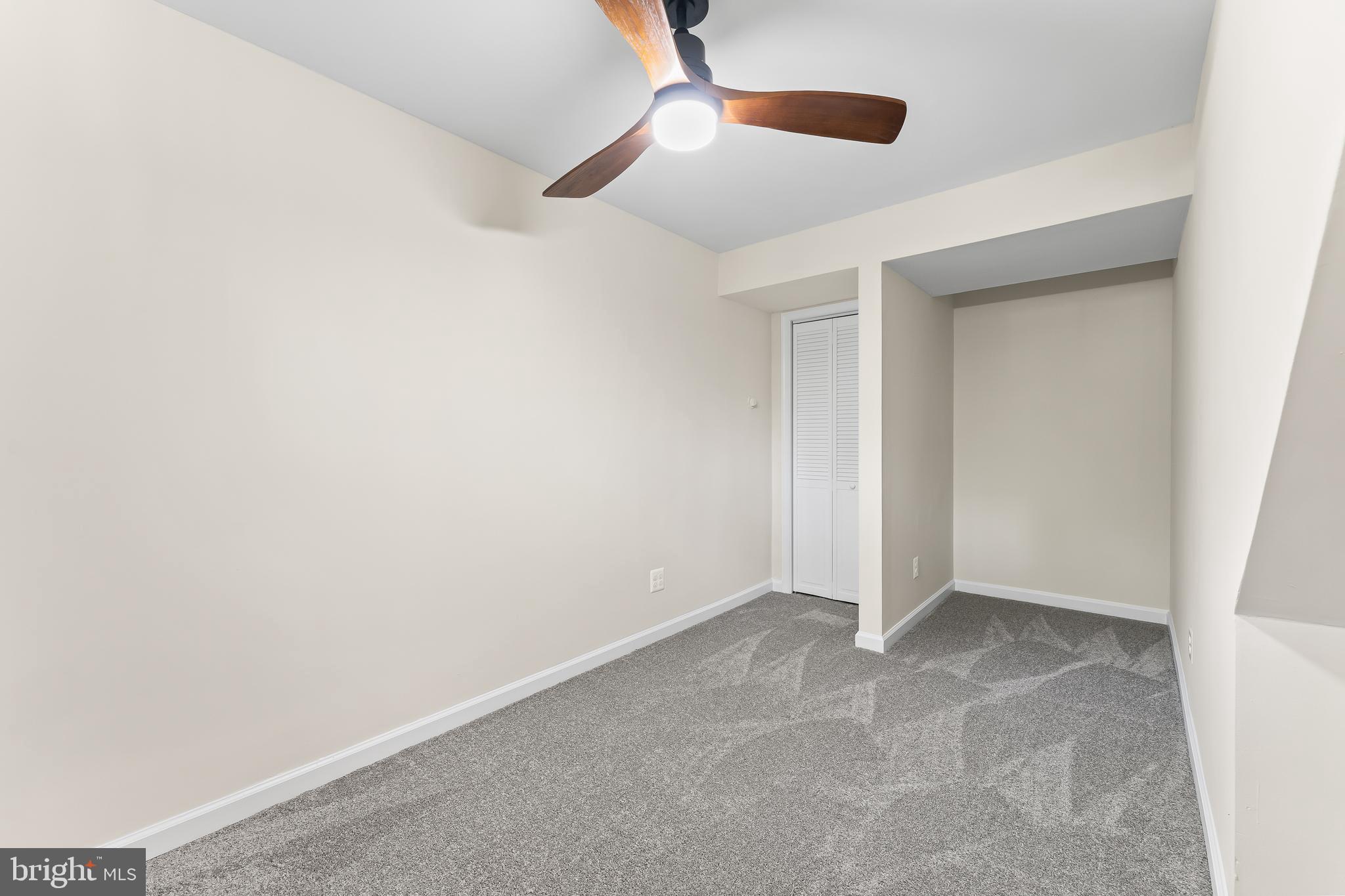 LAKE WILDERNESS - Residential