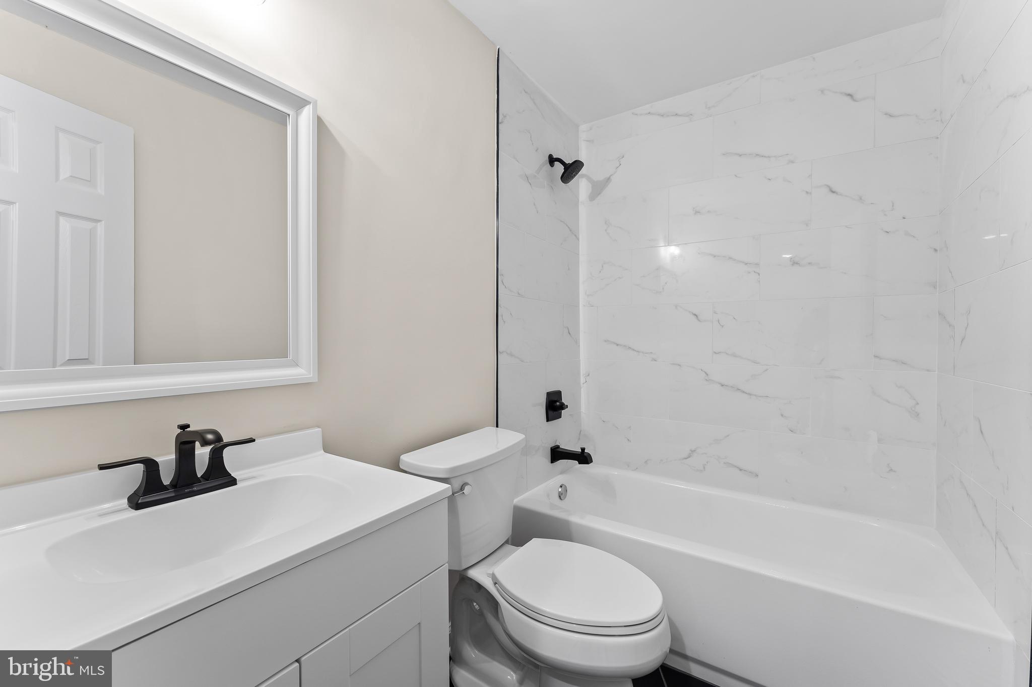 LAKE WILDERNESS - Residential