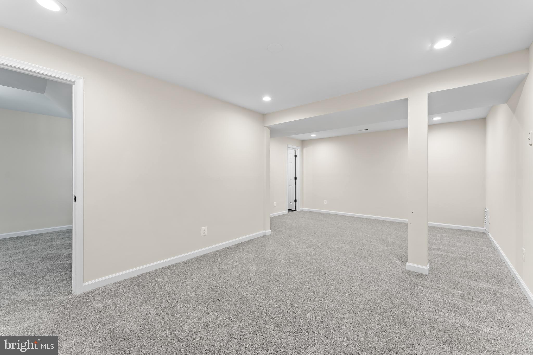 LAKE WILDERNESS - Residential