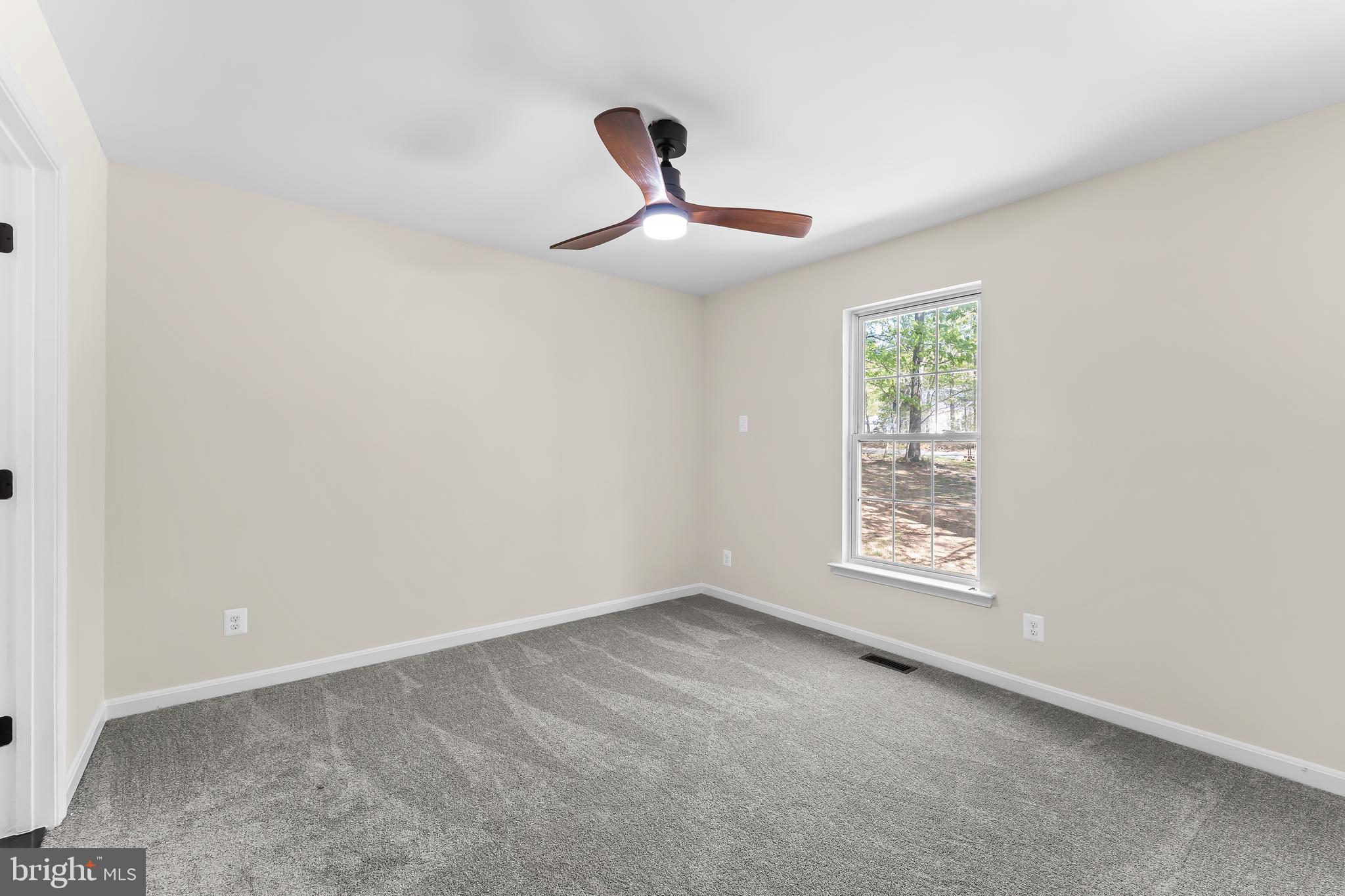 LAKE WILDERNESS - Residential